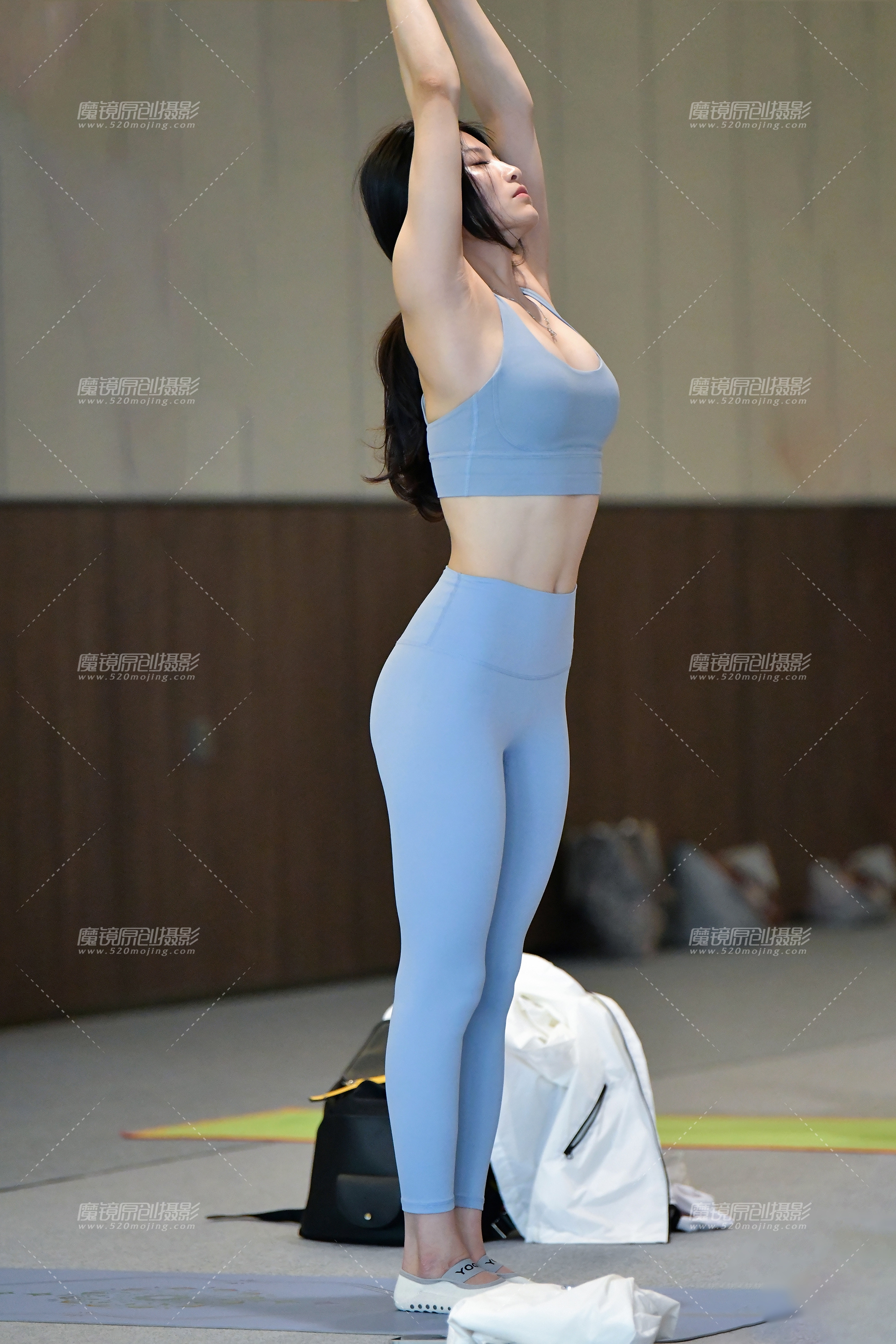 【2024年11月·魔镜滚叔】苗条柔美舒展瑜伽美女-22P