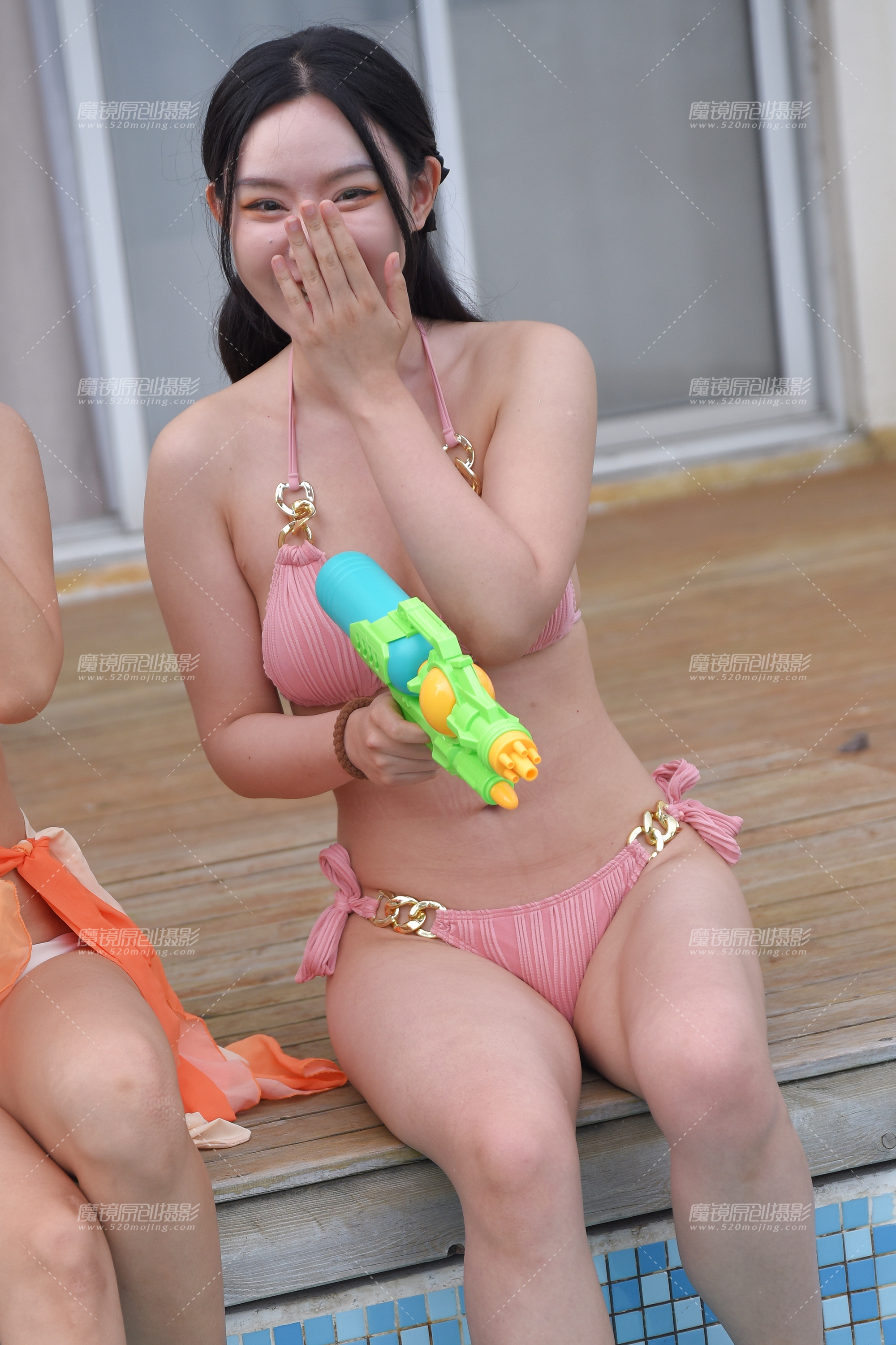 【2024年12月·魔镜滚叔】户外比基尼美女-【75P】