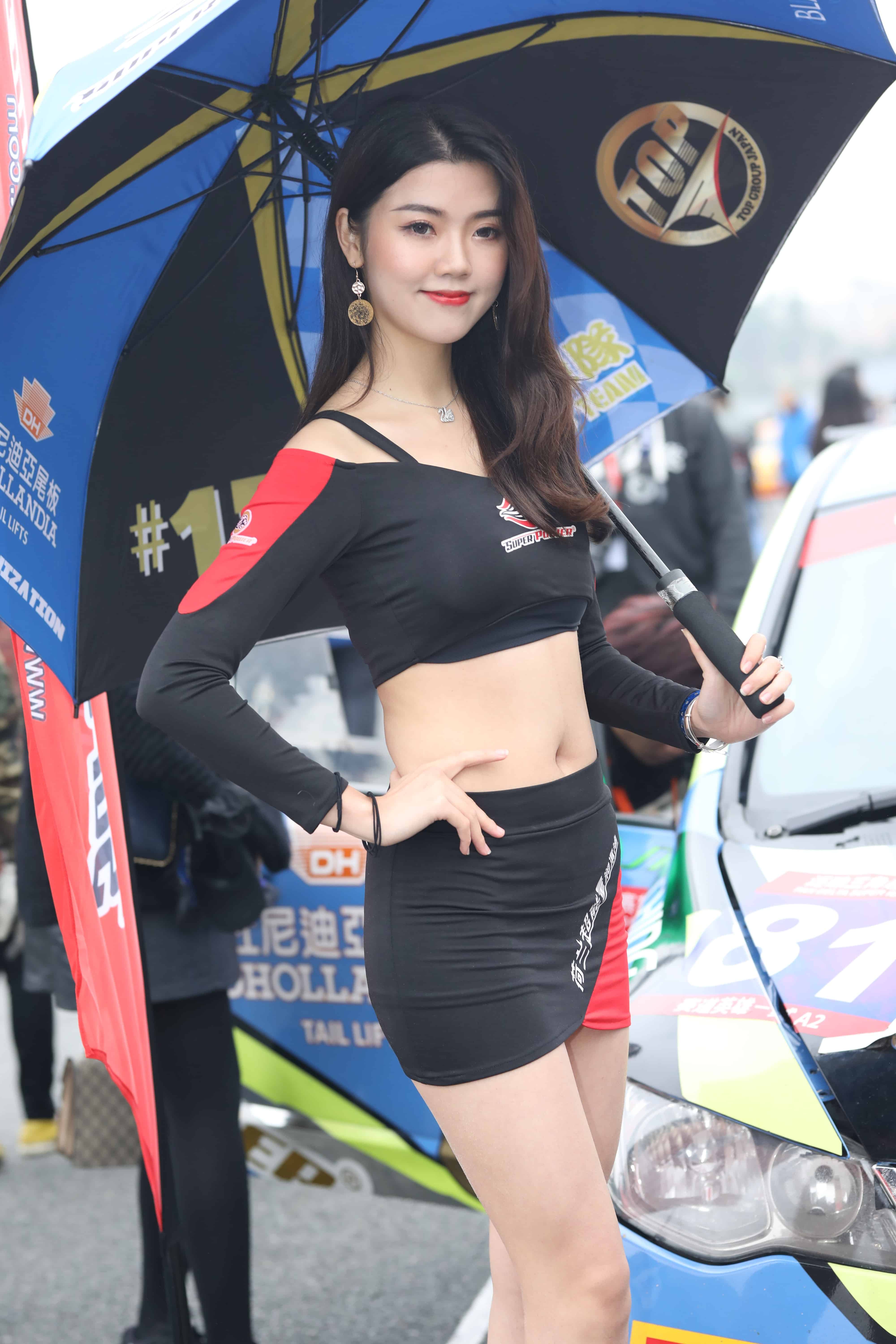 GS-S043 长腿车模美女【211P7V  6.11G】