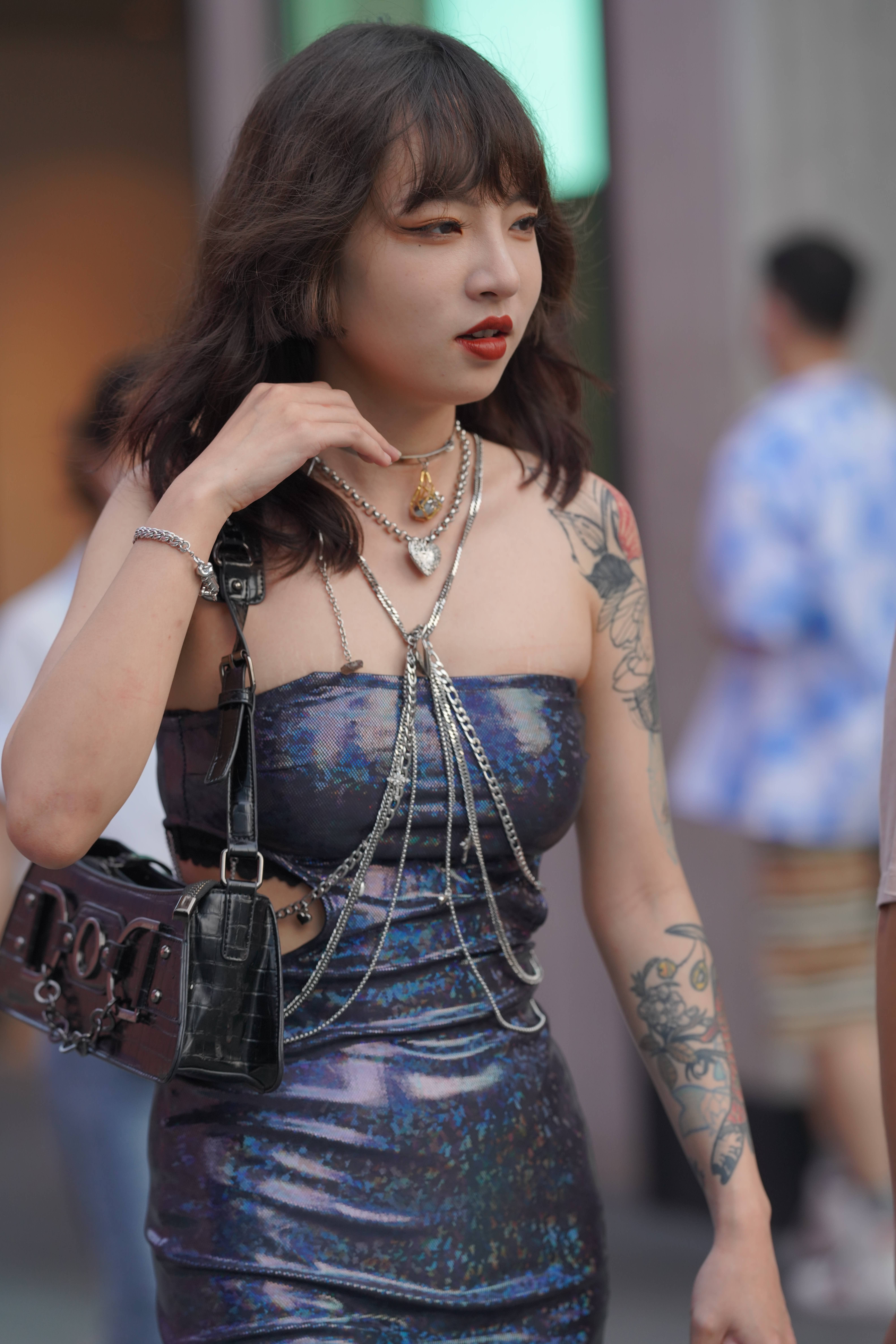 No.8184 时尚皮裙搭配 [211P1V-2.95GB]