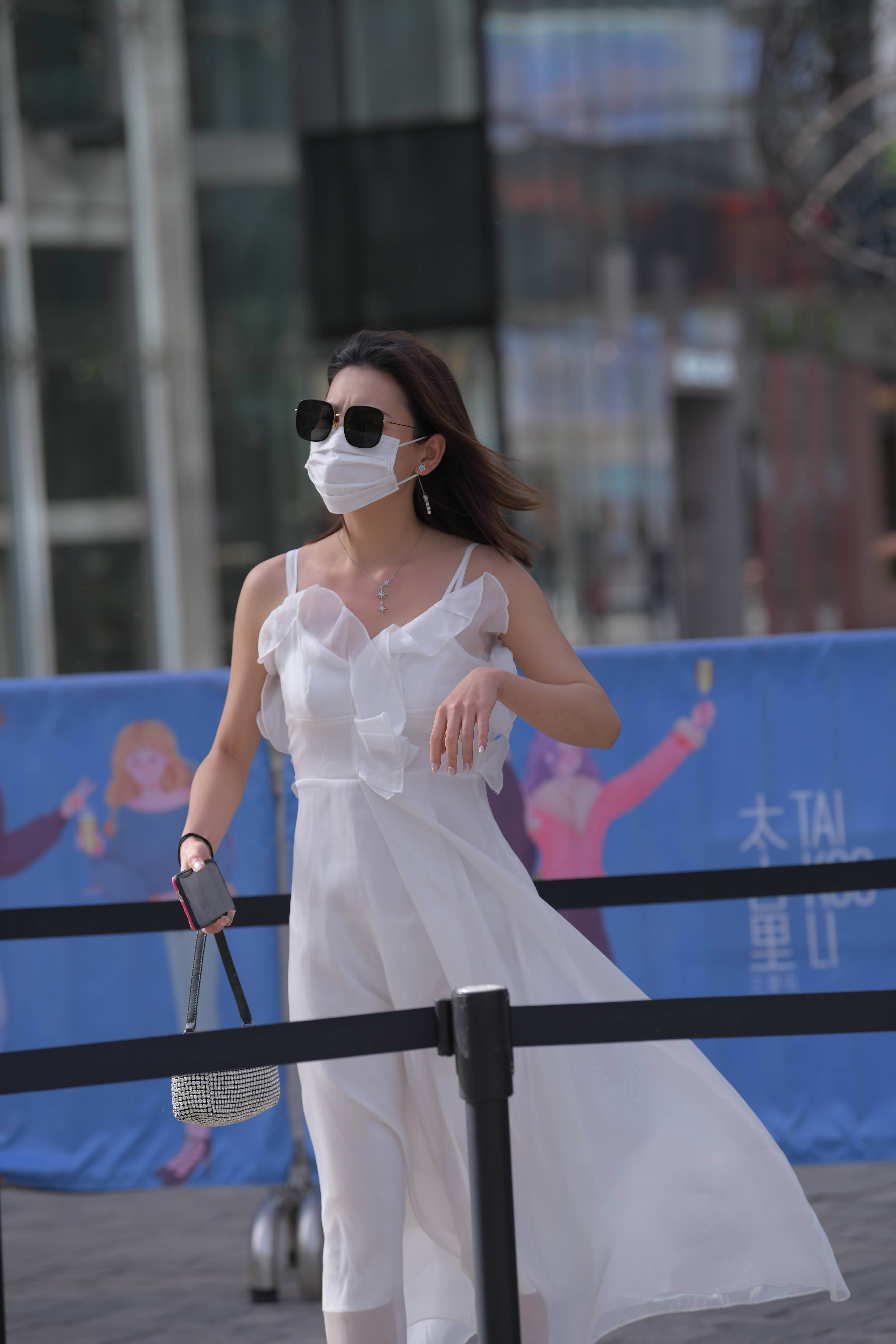 No.8151 白色长裙 [99P-2.01GB]