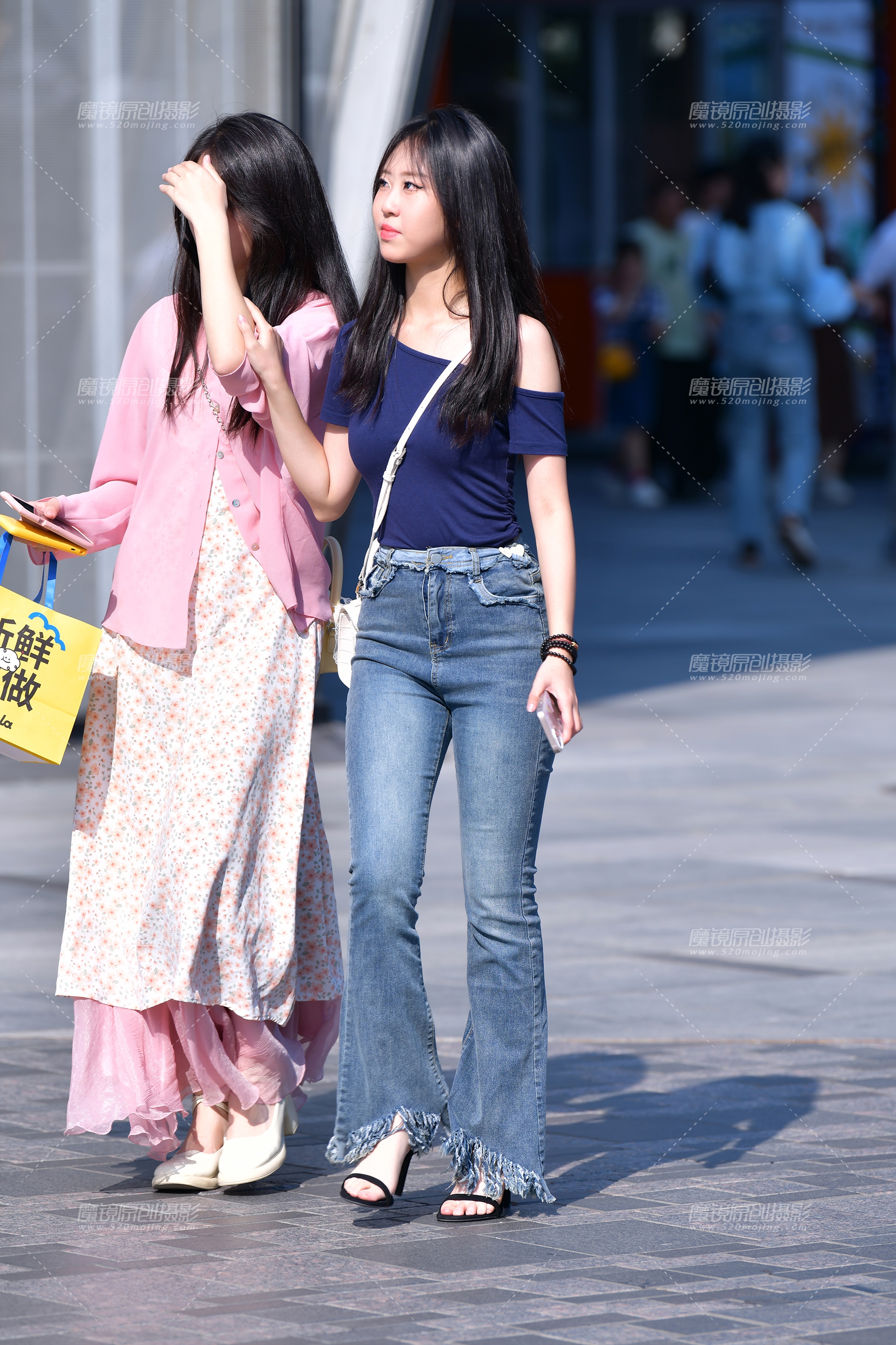 【2024年12月·魔镜滚叔】搭讪牛仔裤活泼小美女-25P