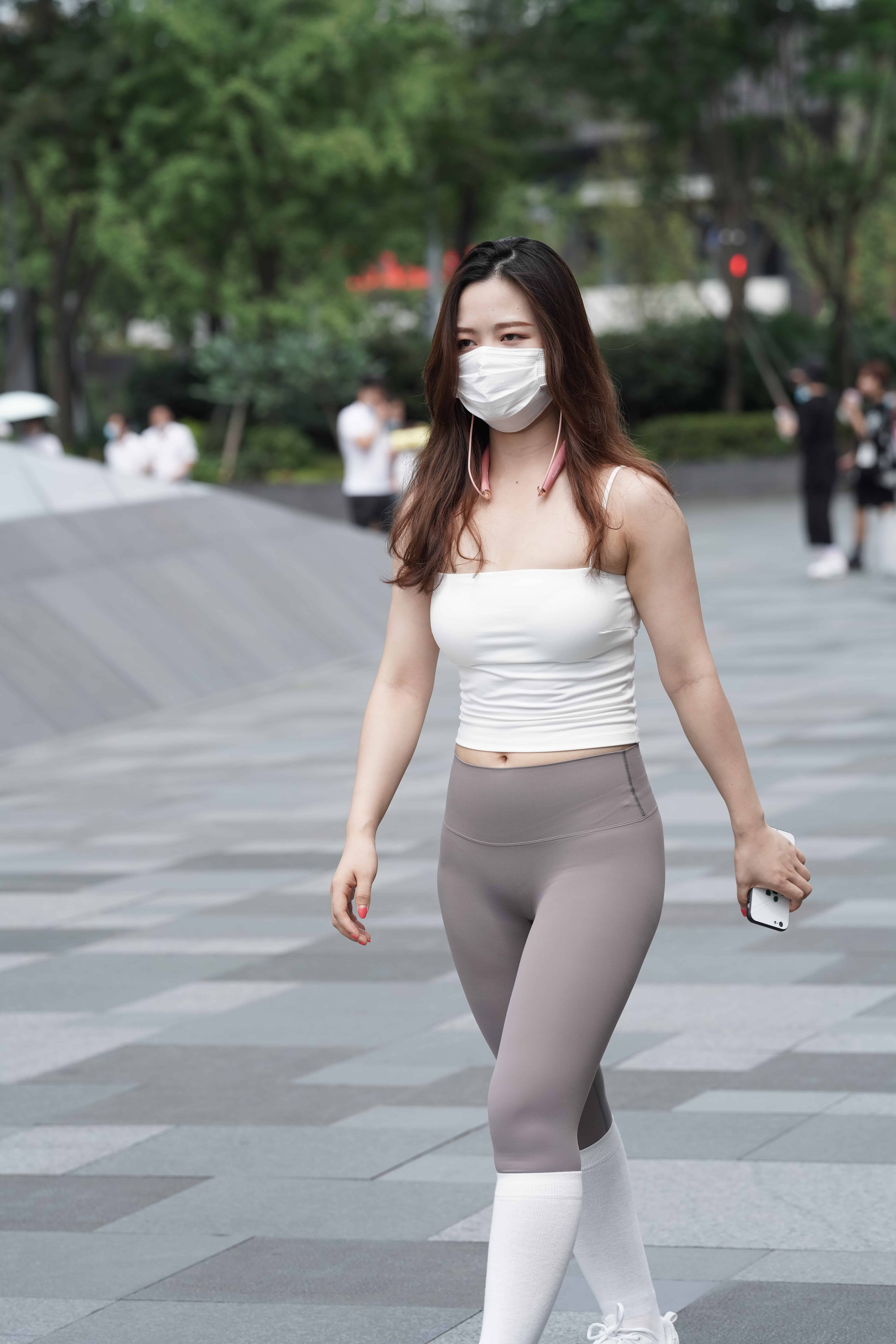 GS-S064 紧身裤美女【77P 800M】