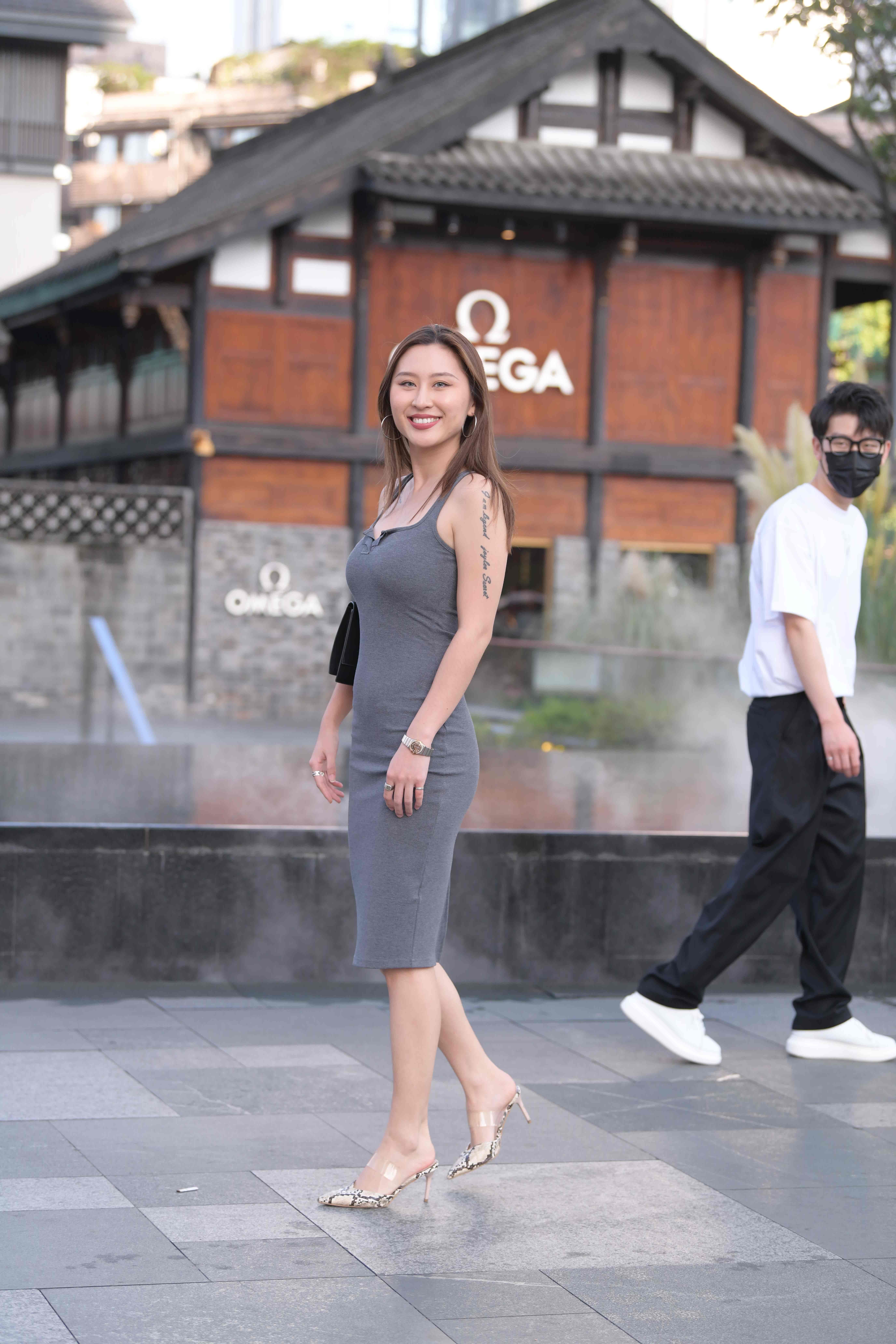 No.8108 灰色吊带裙 [63P-1.32GB]