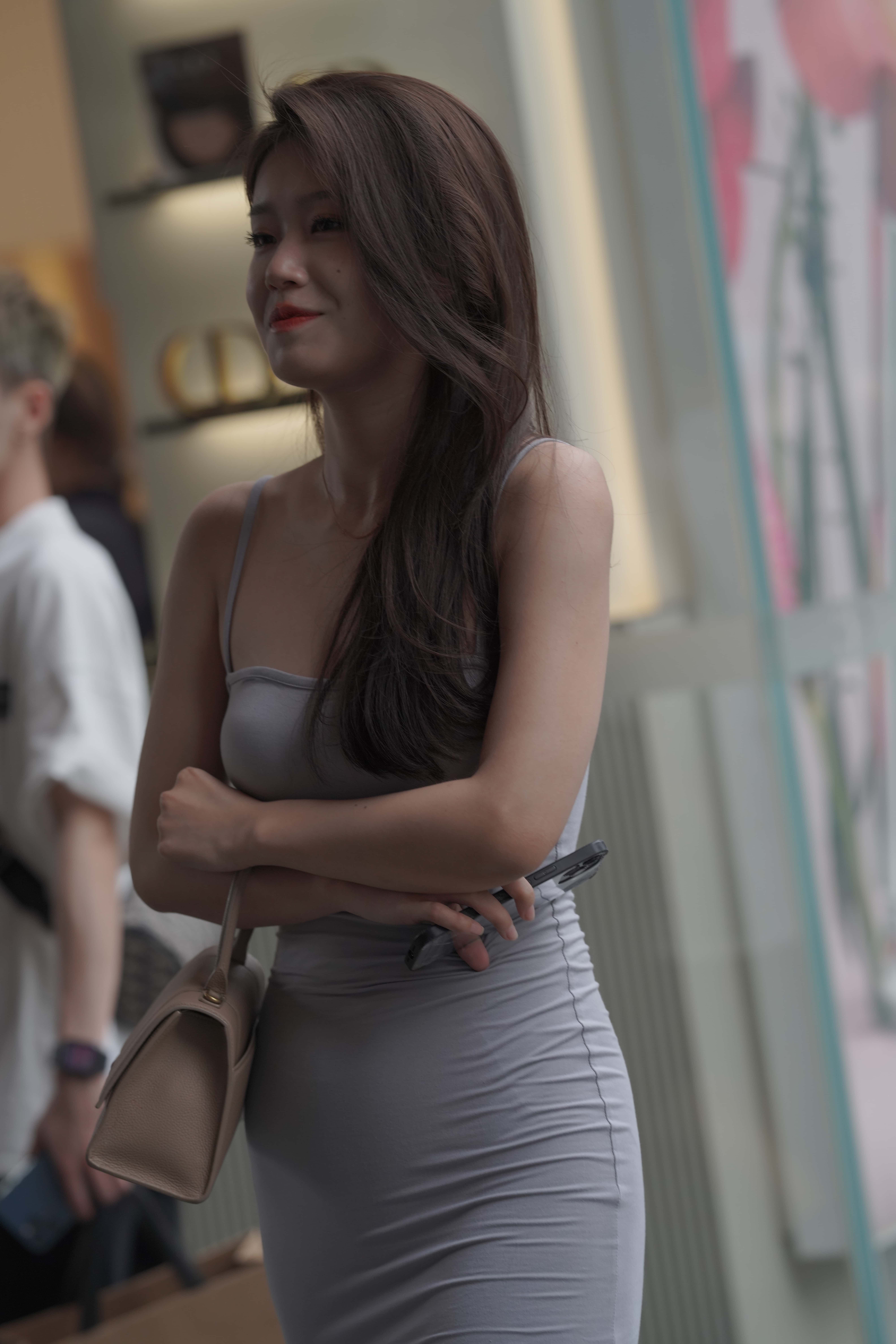 No.8209 优雅修身长裙 [126P-1.36GB]