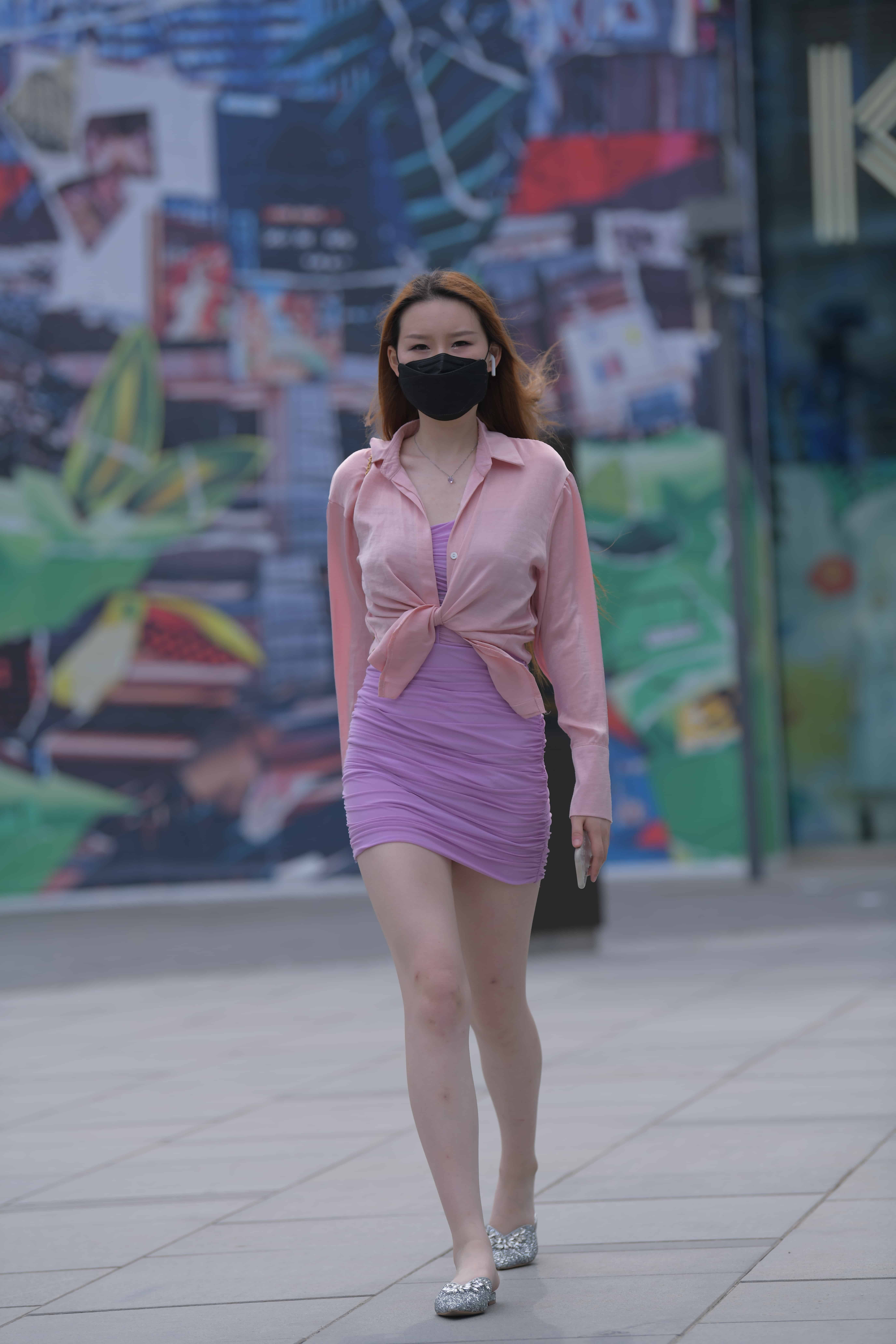 GS-S045 白嫩美腿包臀裙妹子【96P 1.86G】