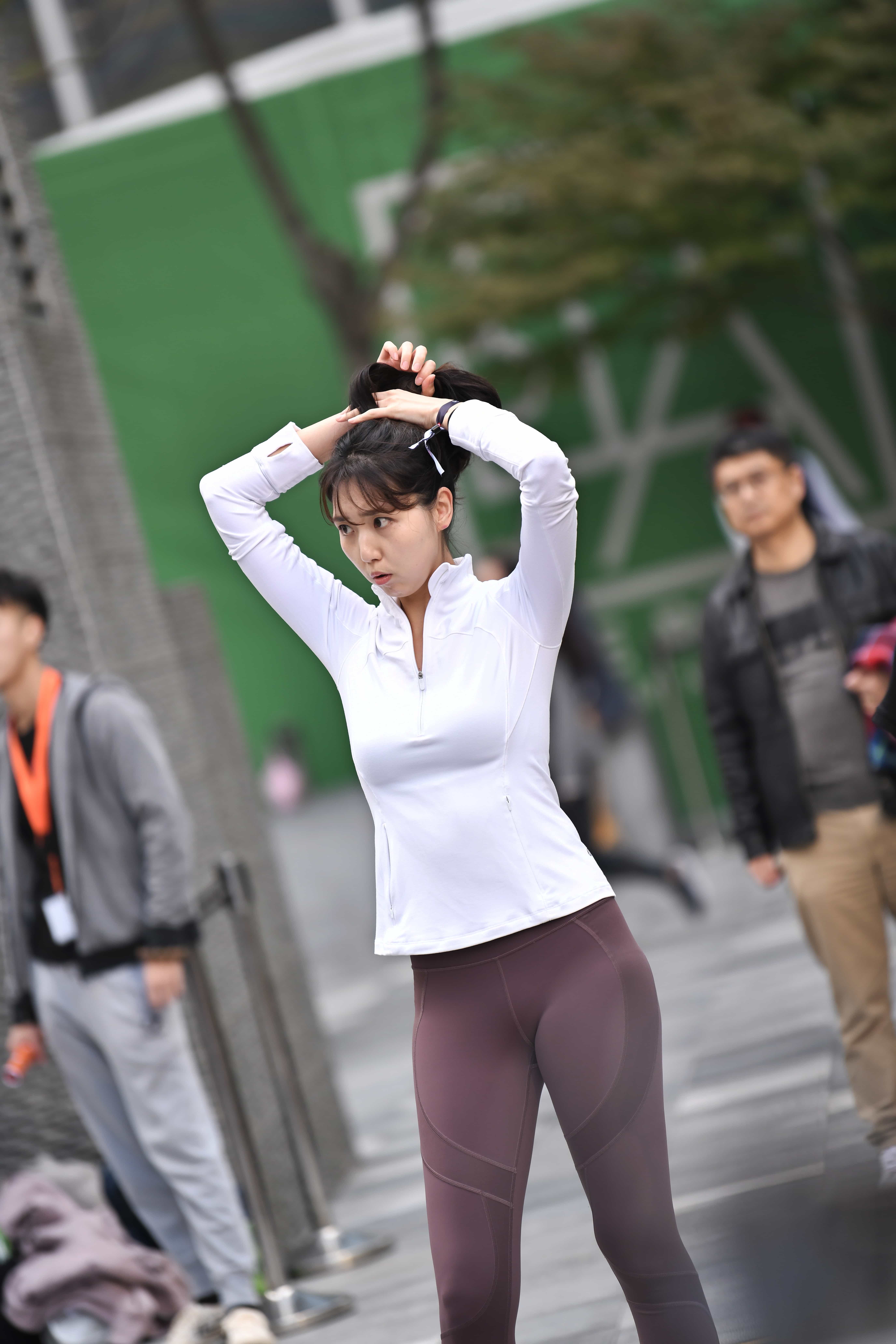 GS-S0103 漂亮的瑜伽小姐姐【72P 1.65G】