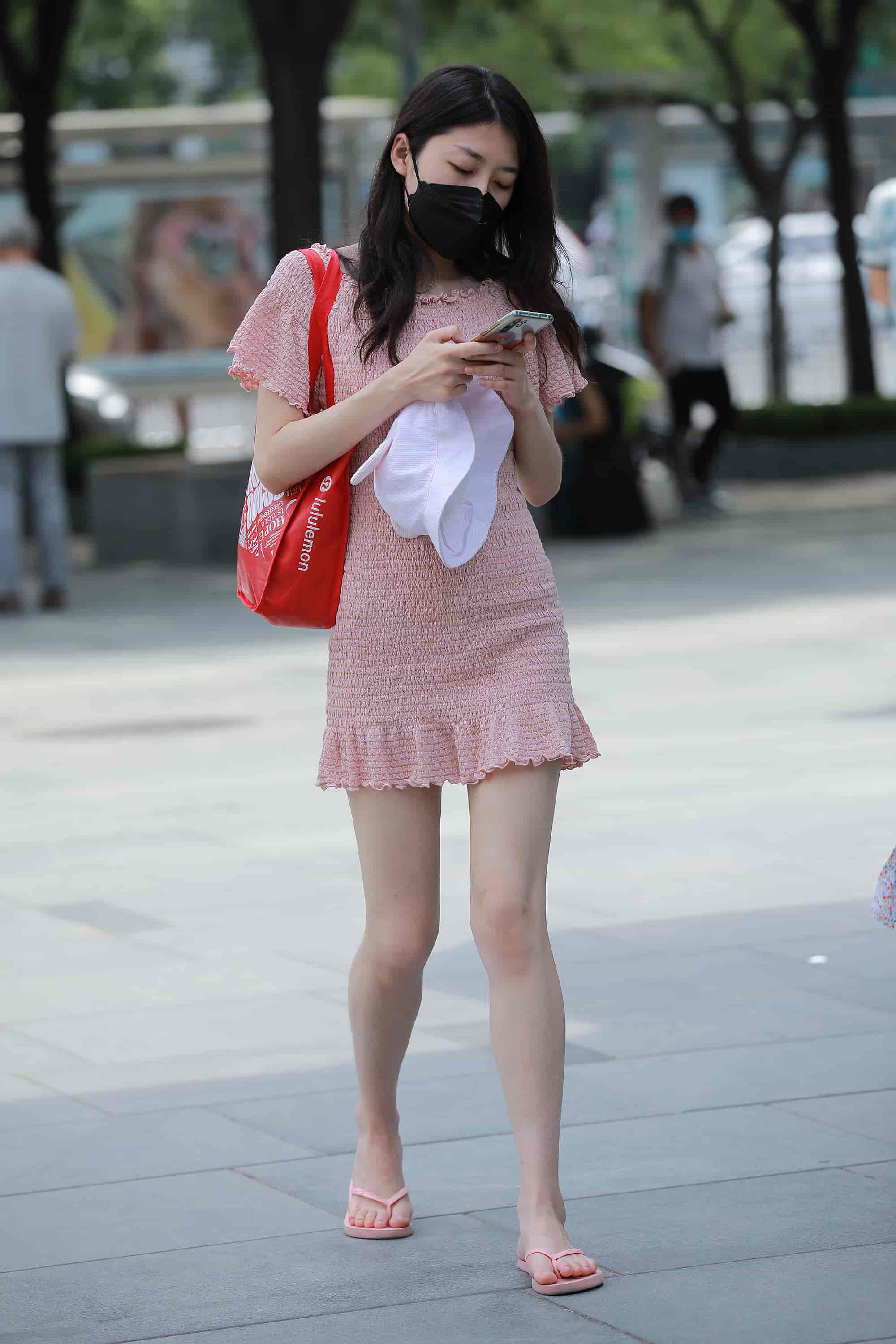 No.5031 四九城嘎子街拍作品 - 白嫩美腿辣妈 [52P-584MB]