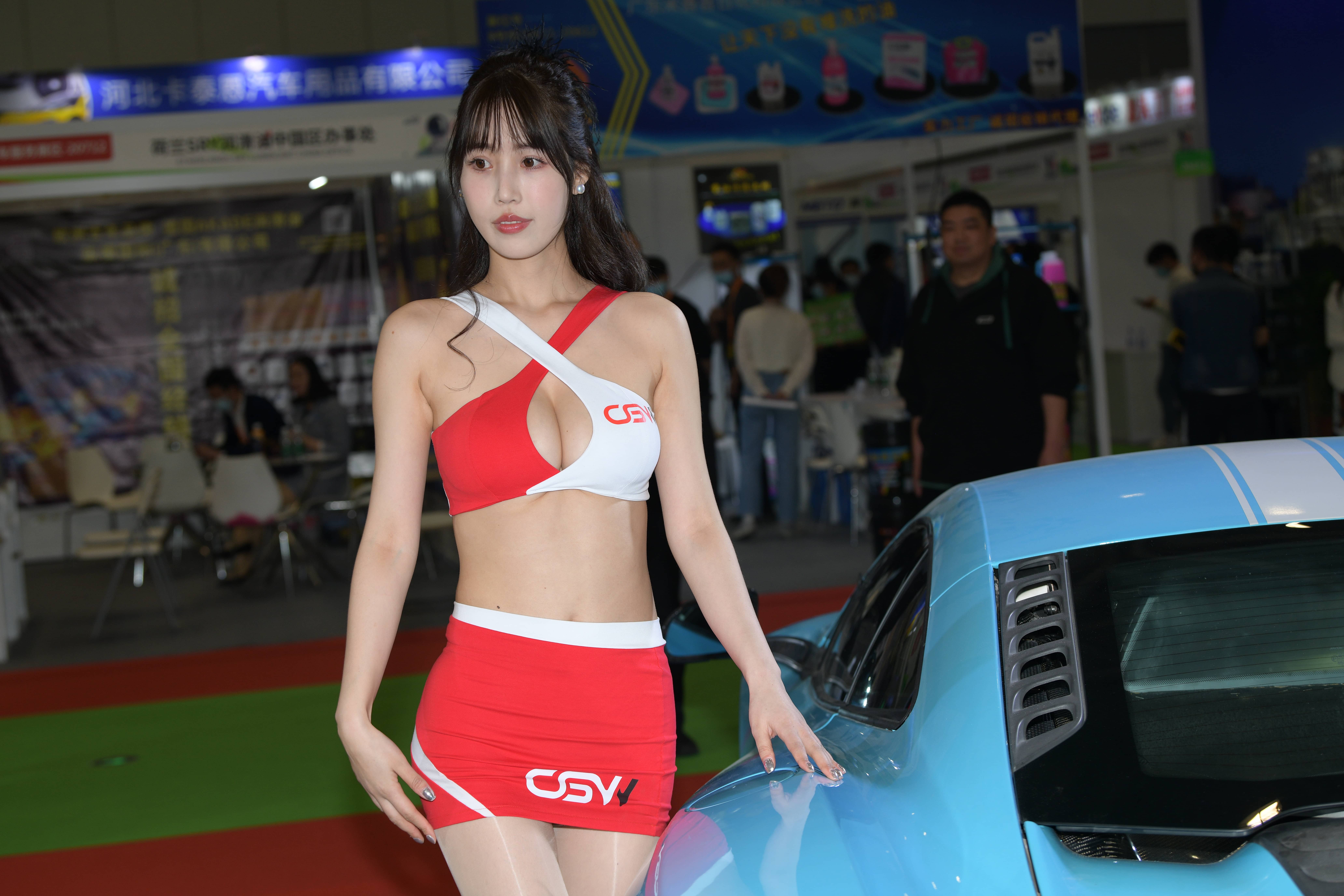 GS-T226 极品超短裙R丝车模 【210P 5.02G】