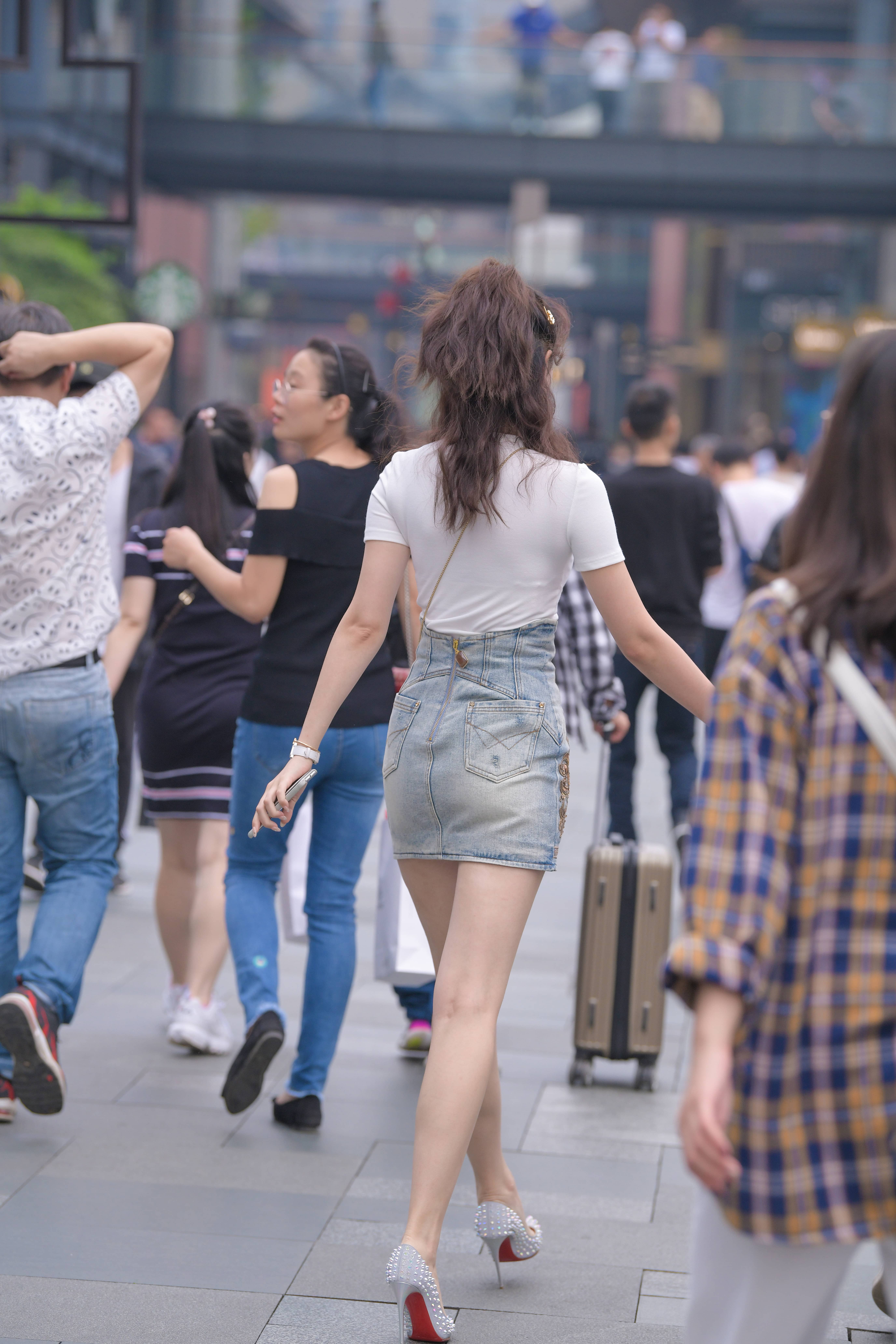 No.5338 摄神街拍作品 - 柳丁高跟，白皙美腿女友 [52P-792MB]