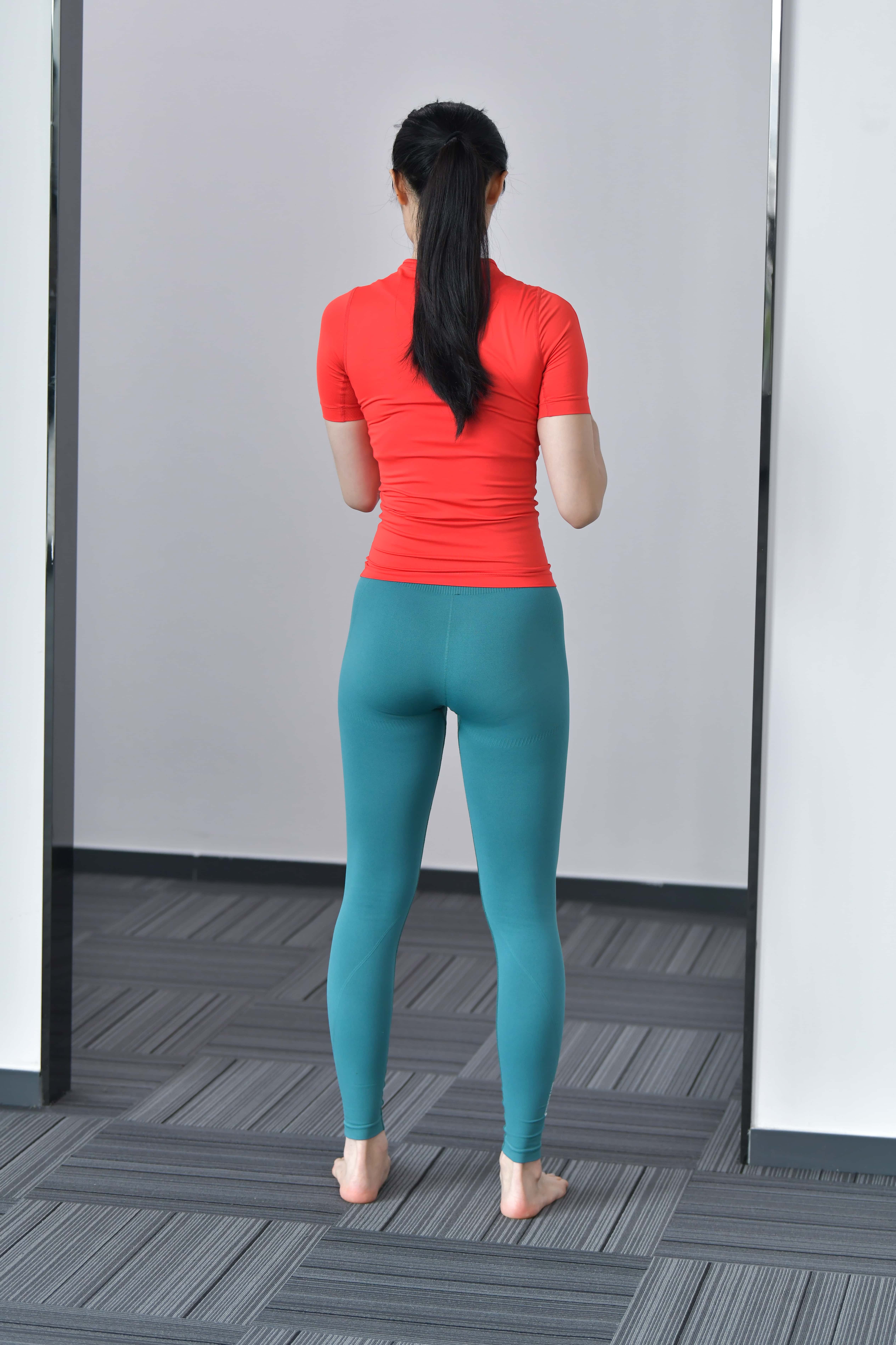 GS-T227 高挑美女优美舒展 【31P 618M】