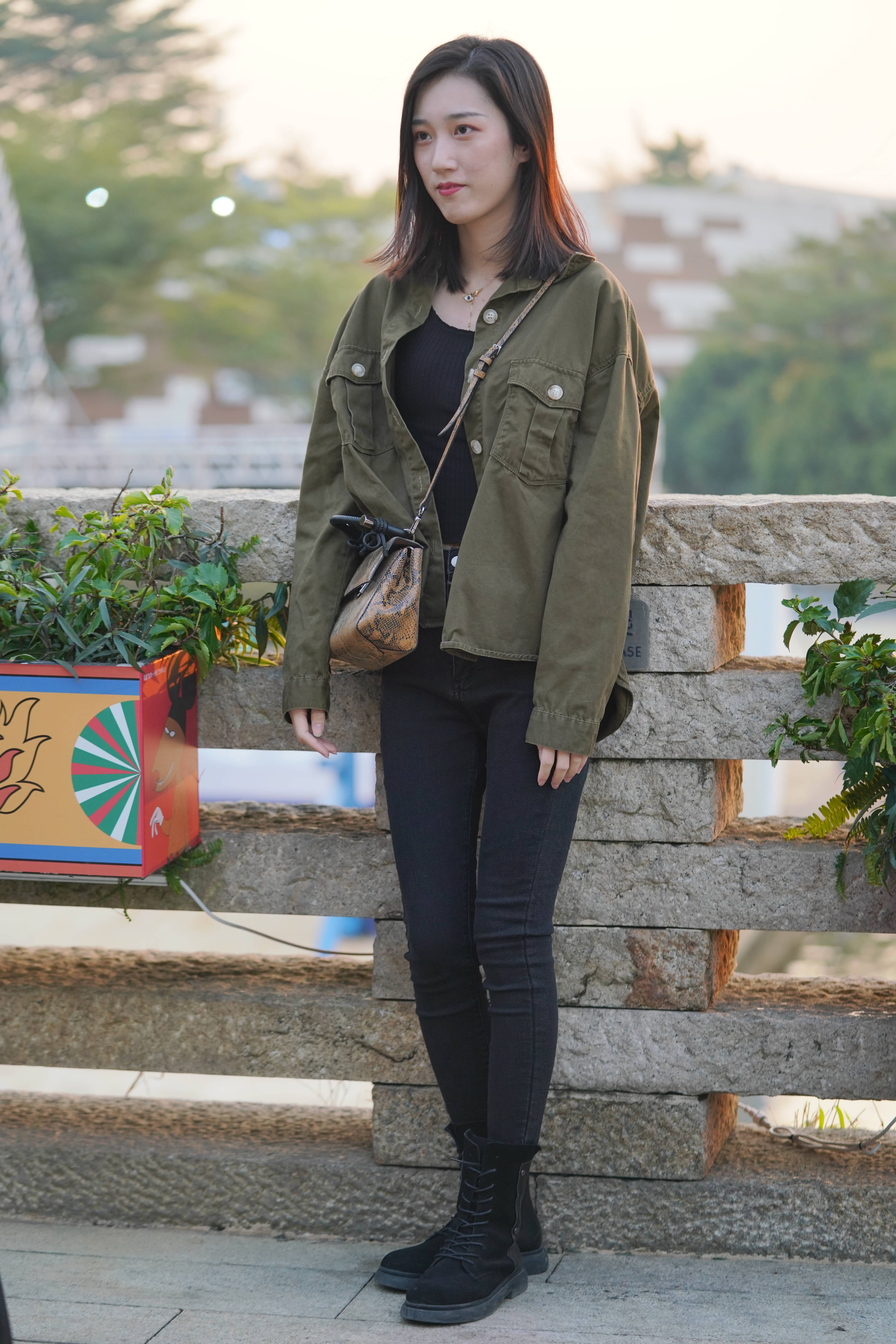 No.5357 小S街拍作品 - 颜值与身材并存 [50P-1.08GB]