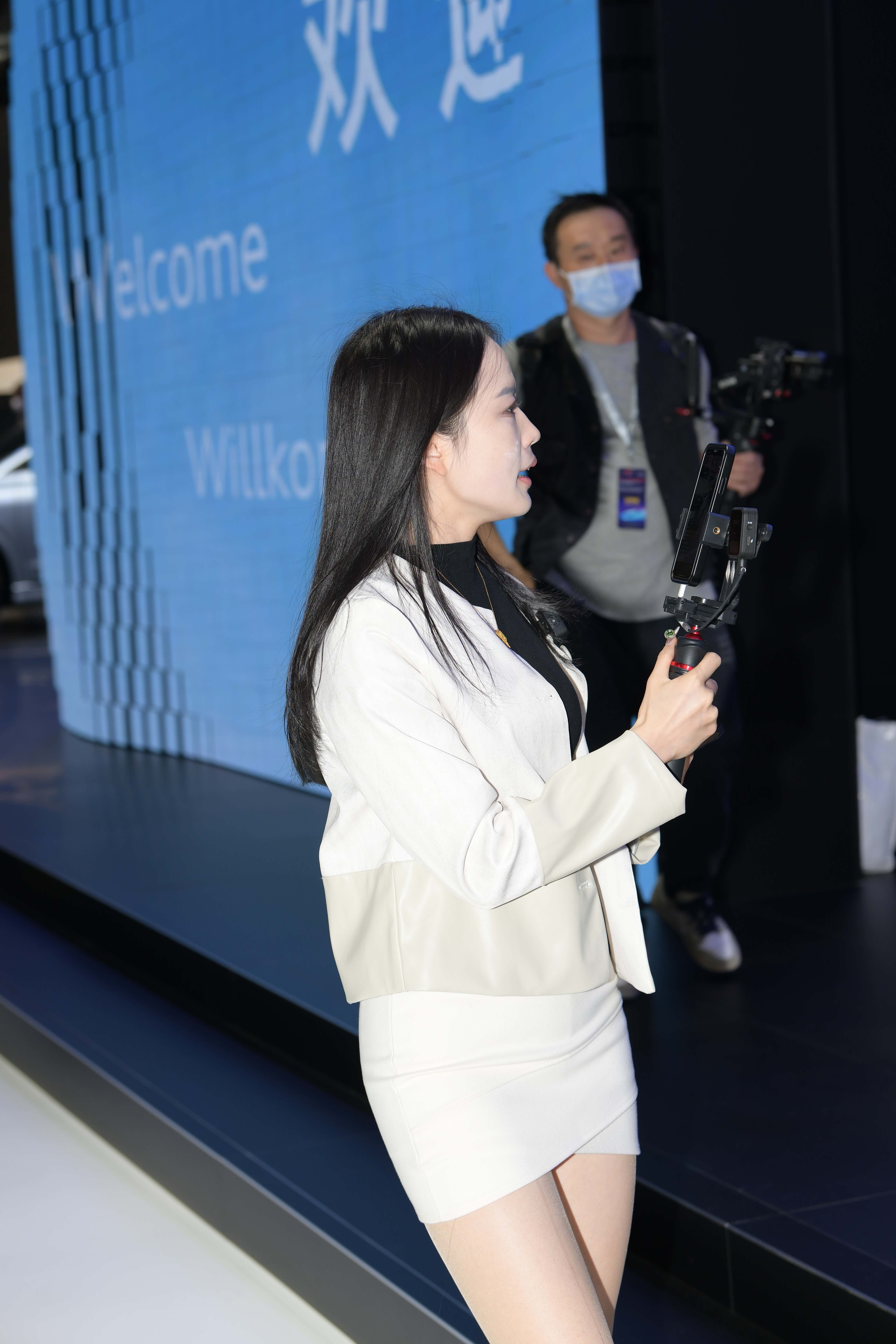 No.8381 白色通勤风搭配 [156P-4.04GB]