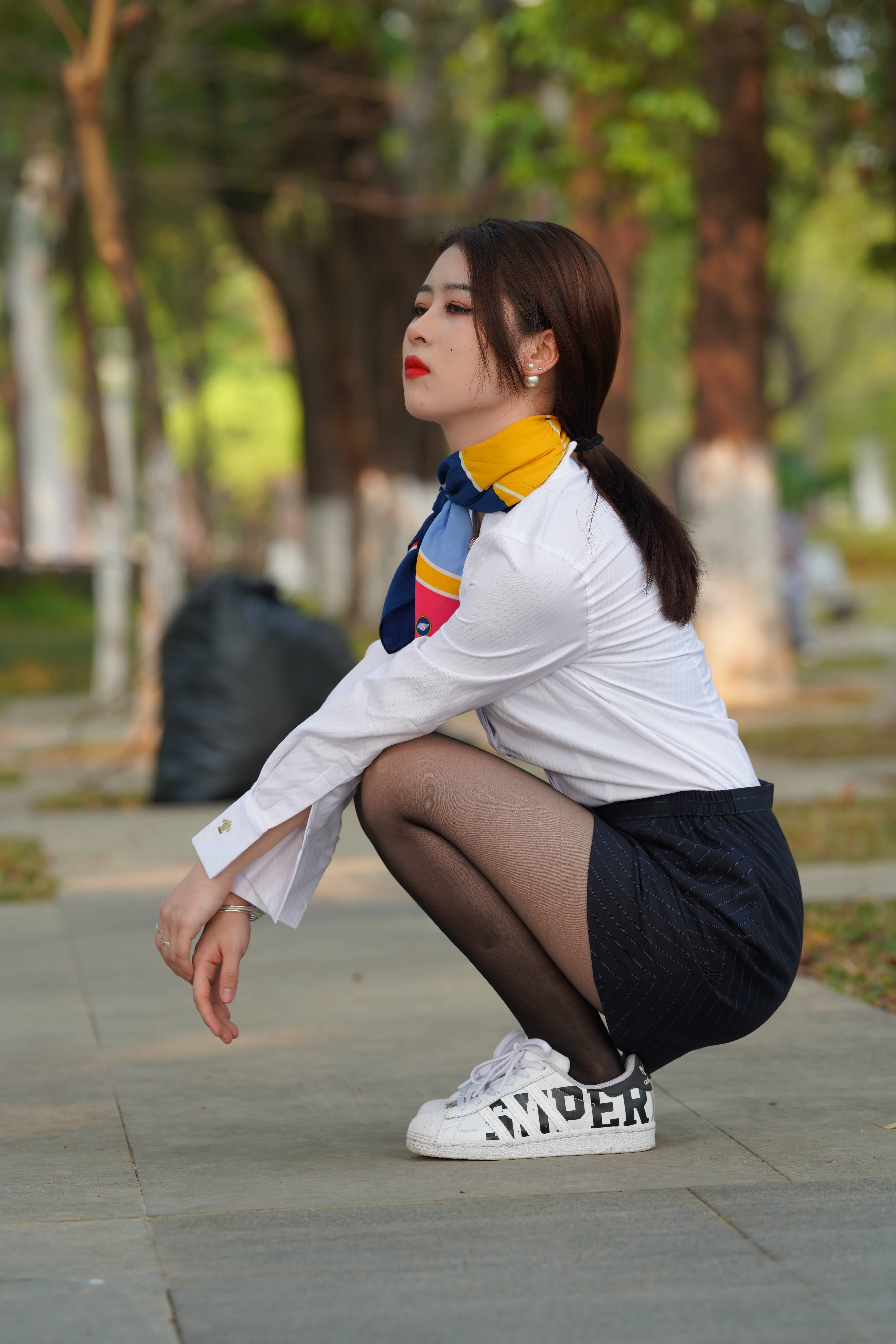 No.8371 OL黑丝短裙 [221P-4.11GB]