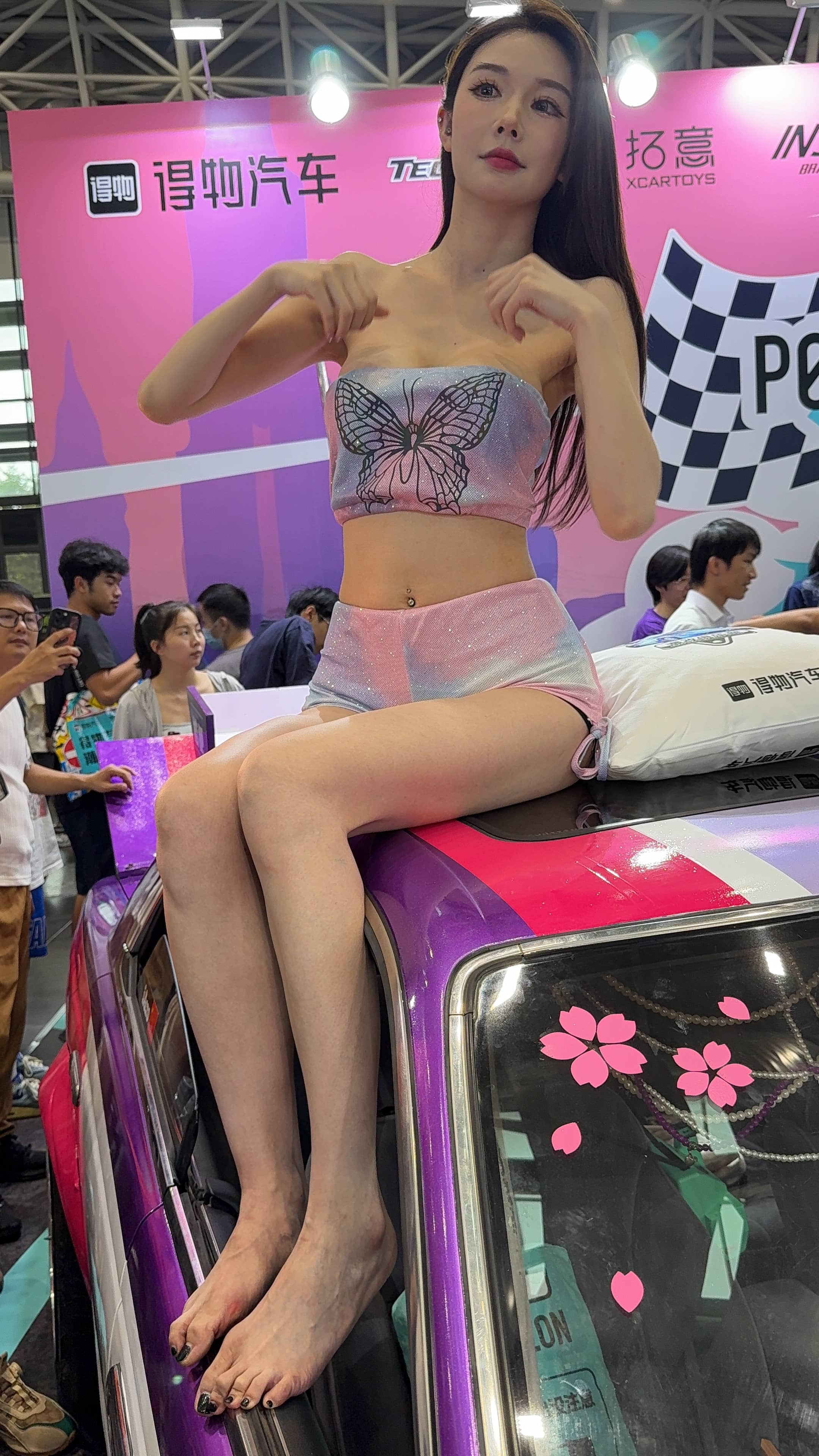 GS-W024 24921 无水印原视频5分31秒【21P1V 1.94G】