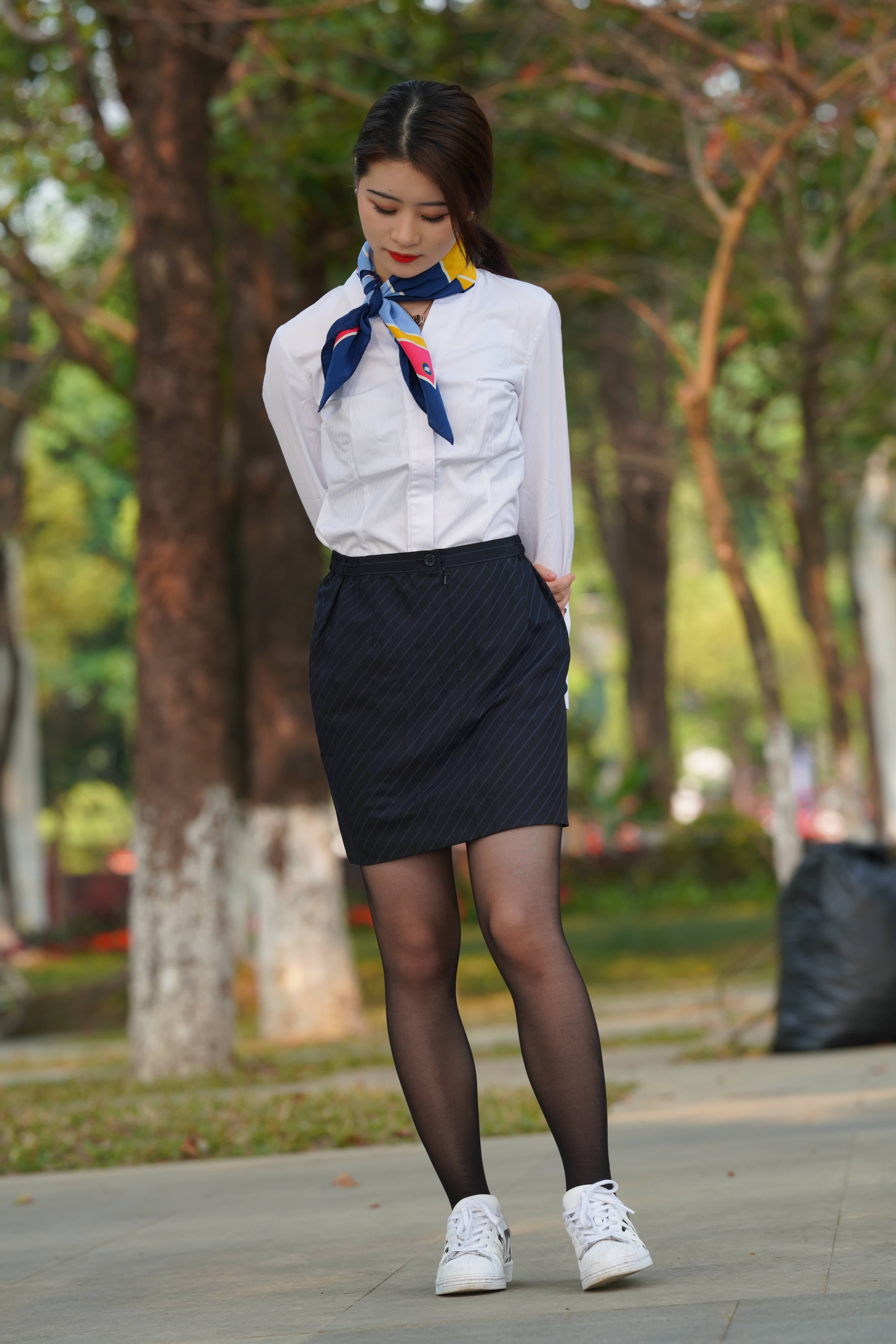 No.8371 OL黑丝短裙 [221P-4.11GB]