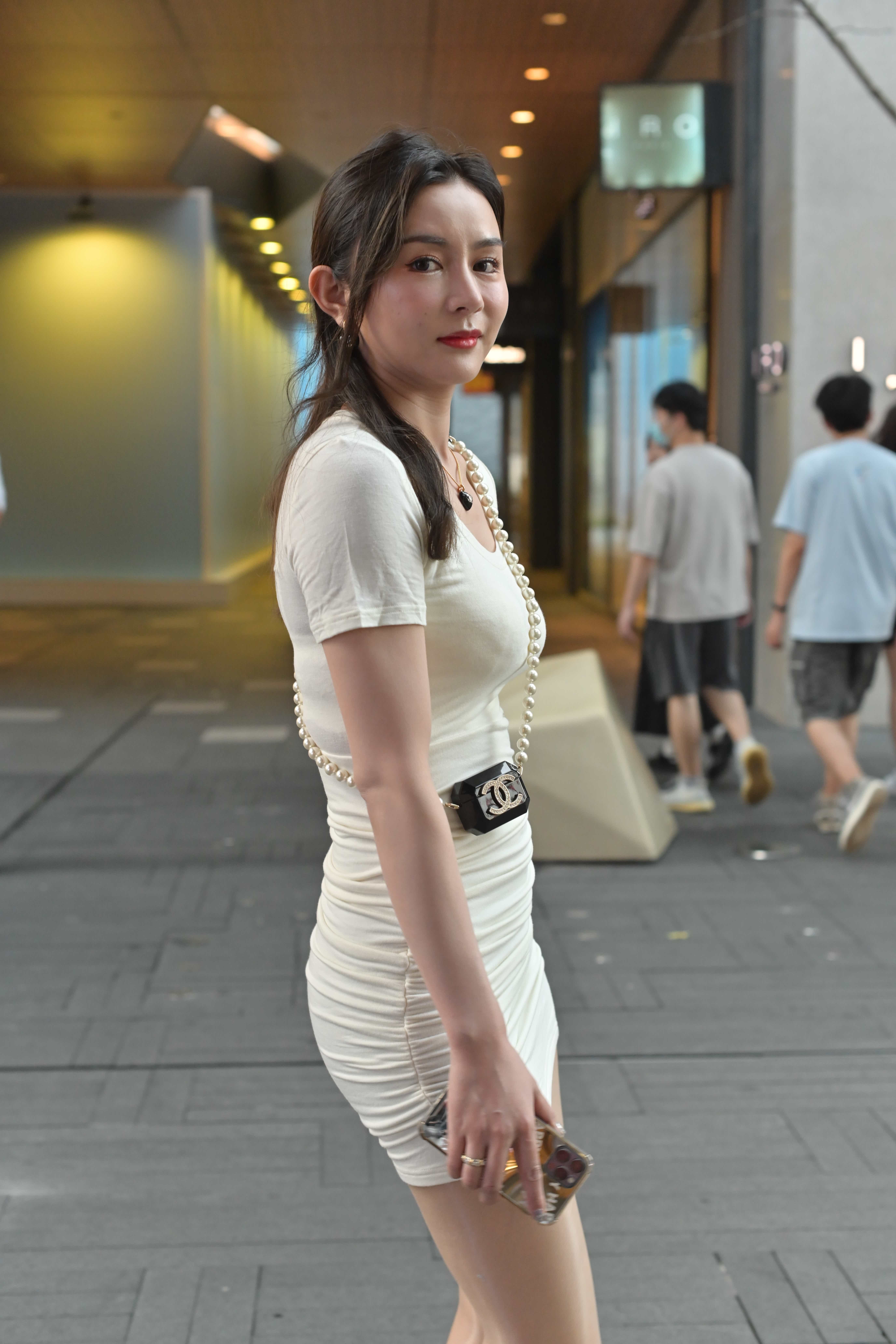 GS-X108 街拍包臀裙肉丝袜美女【546P 7.97G】（伊瑟拉）