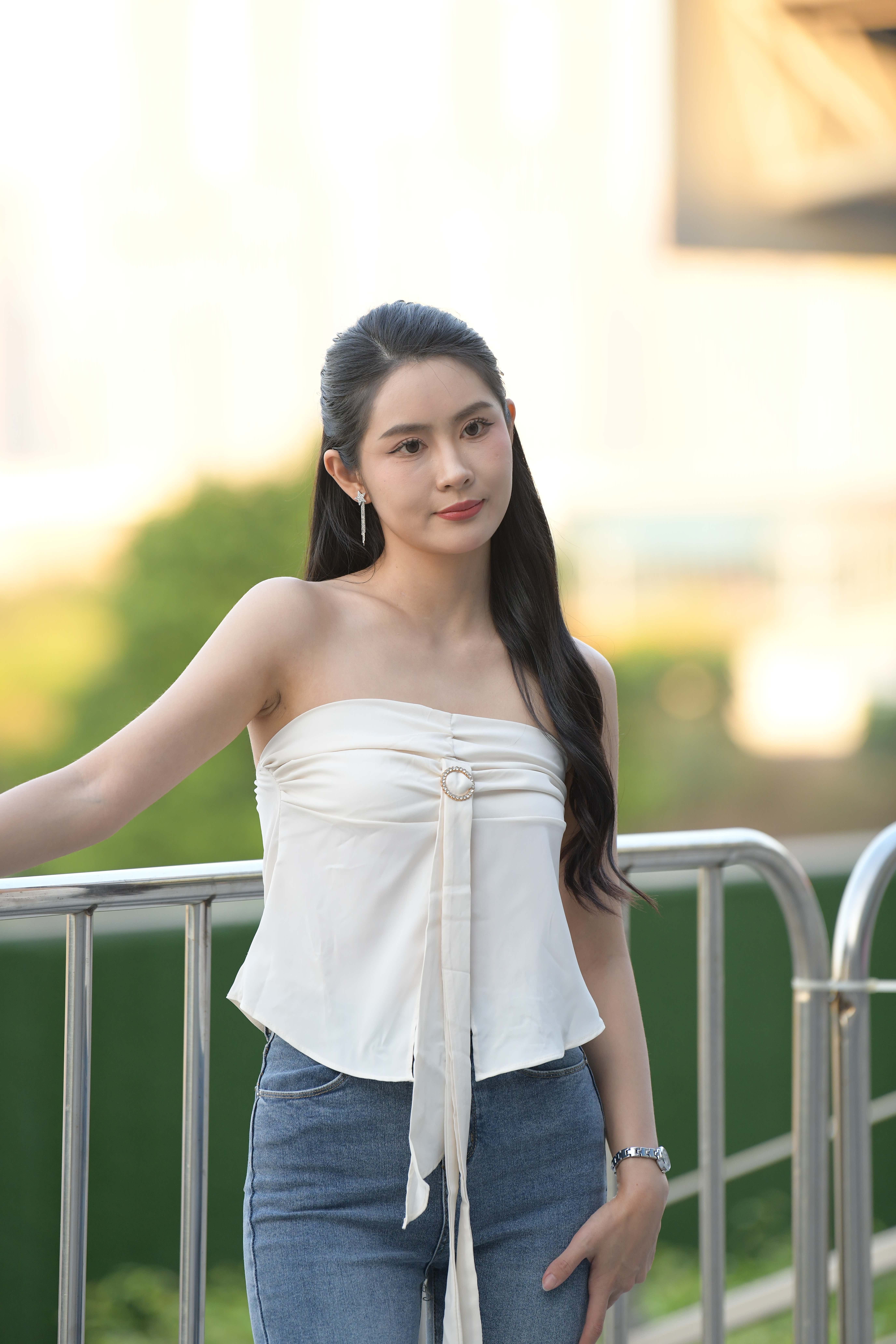 No.8537 牛仔裤高挑靓丽 [89P-2.29GB]