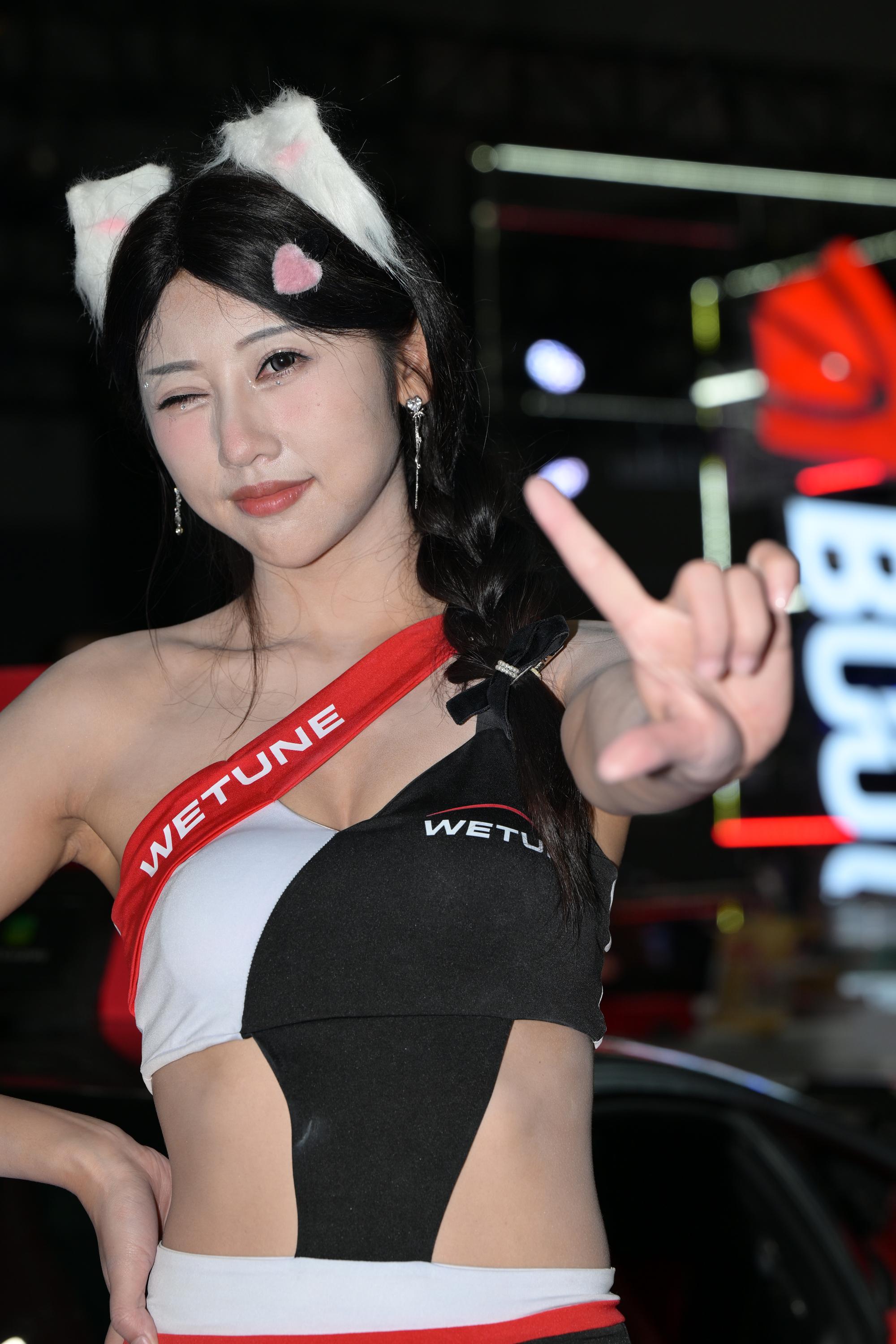 GS-X134 可爱的包臀裙美女车模【41P 972M】