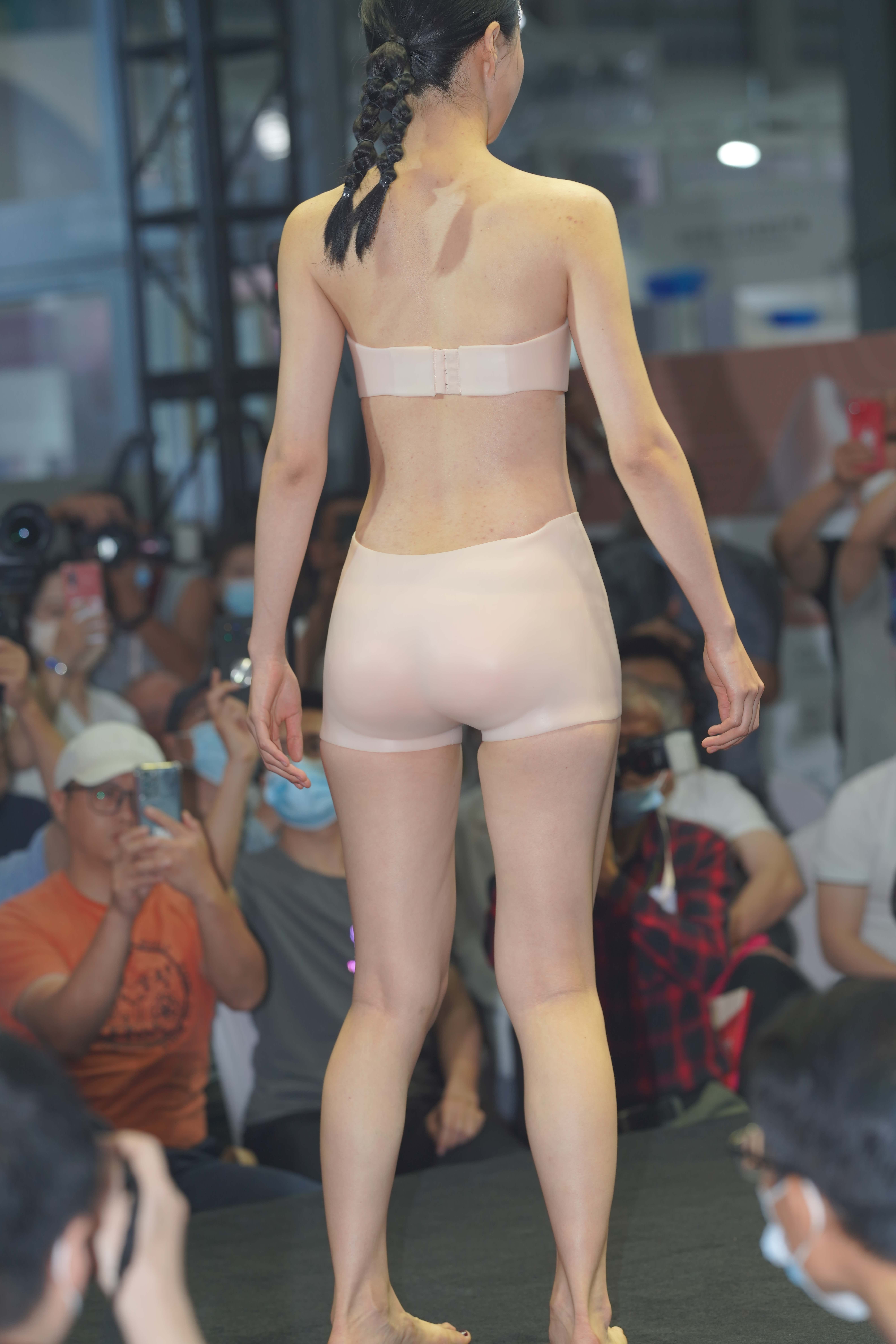 No.8463 内衣展02 [343P-3.84GB]