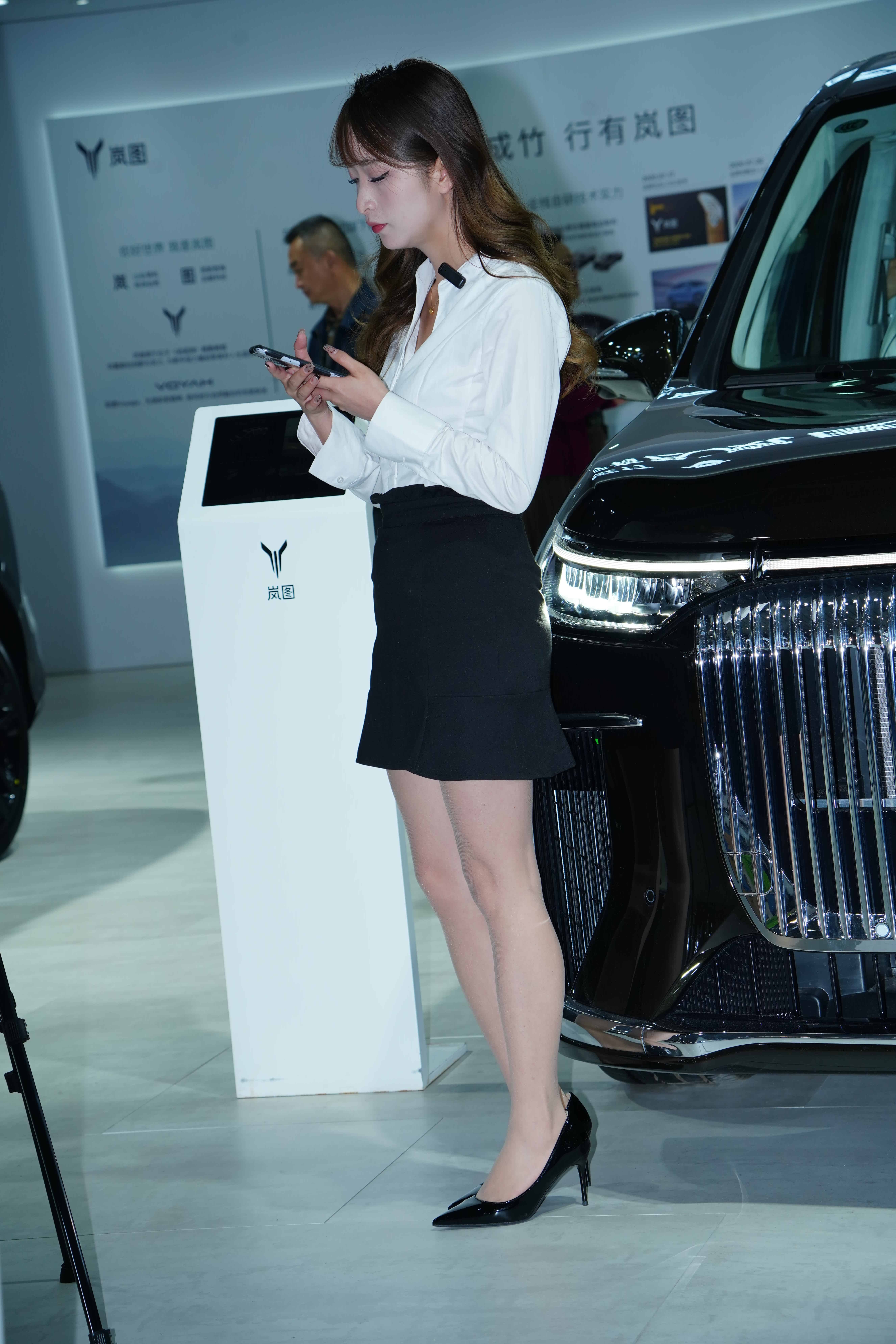 GS-X113 2024年10月某车展所有丝袜主播的高清图合集【318P 6.43G】