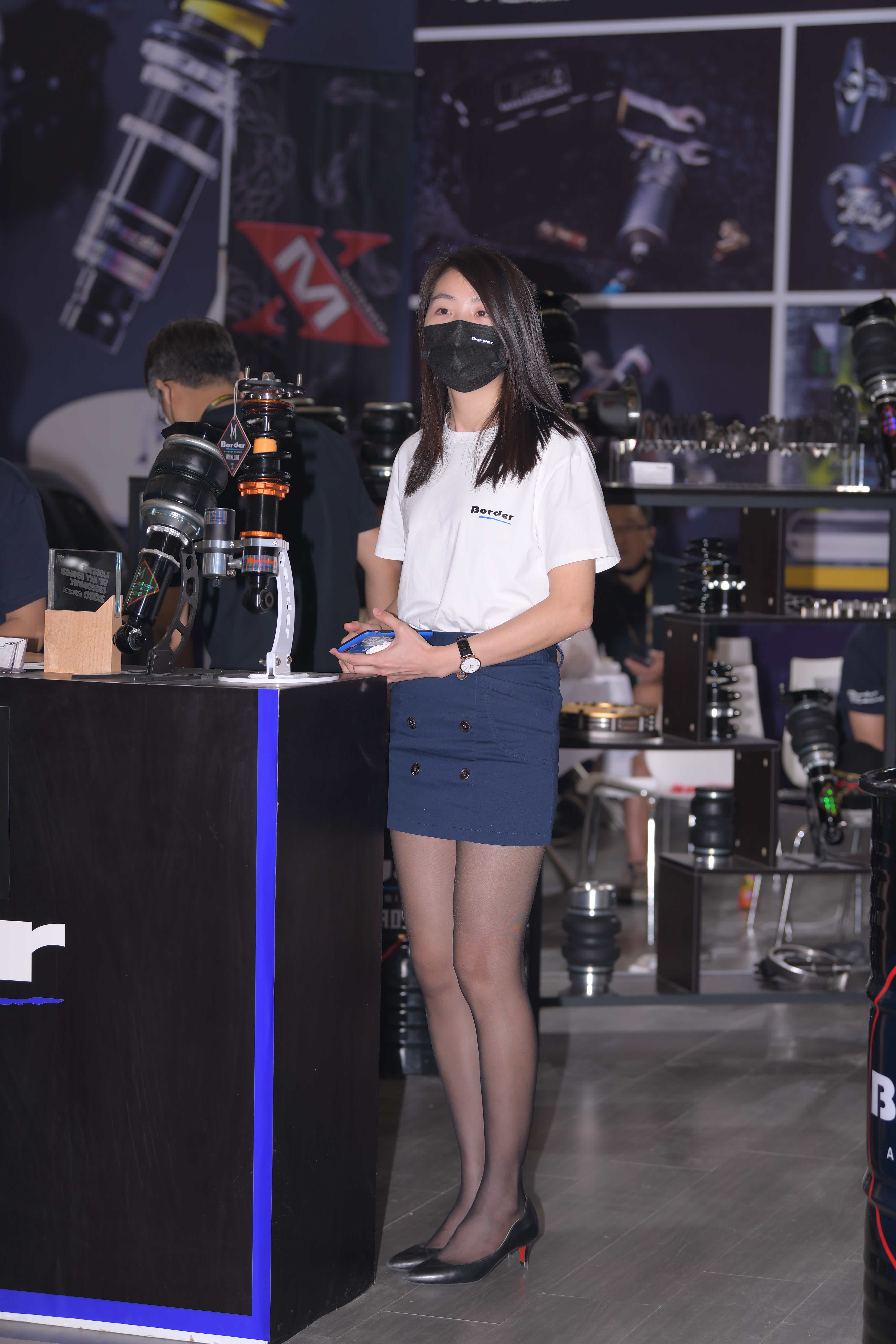 No.8484 礼仪小姐姐 [64P-1.34GB]