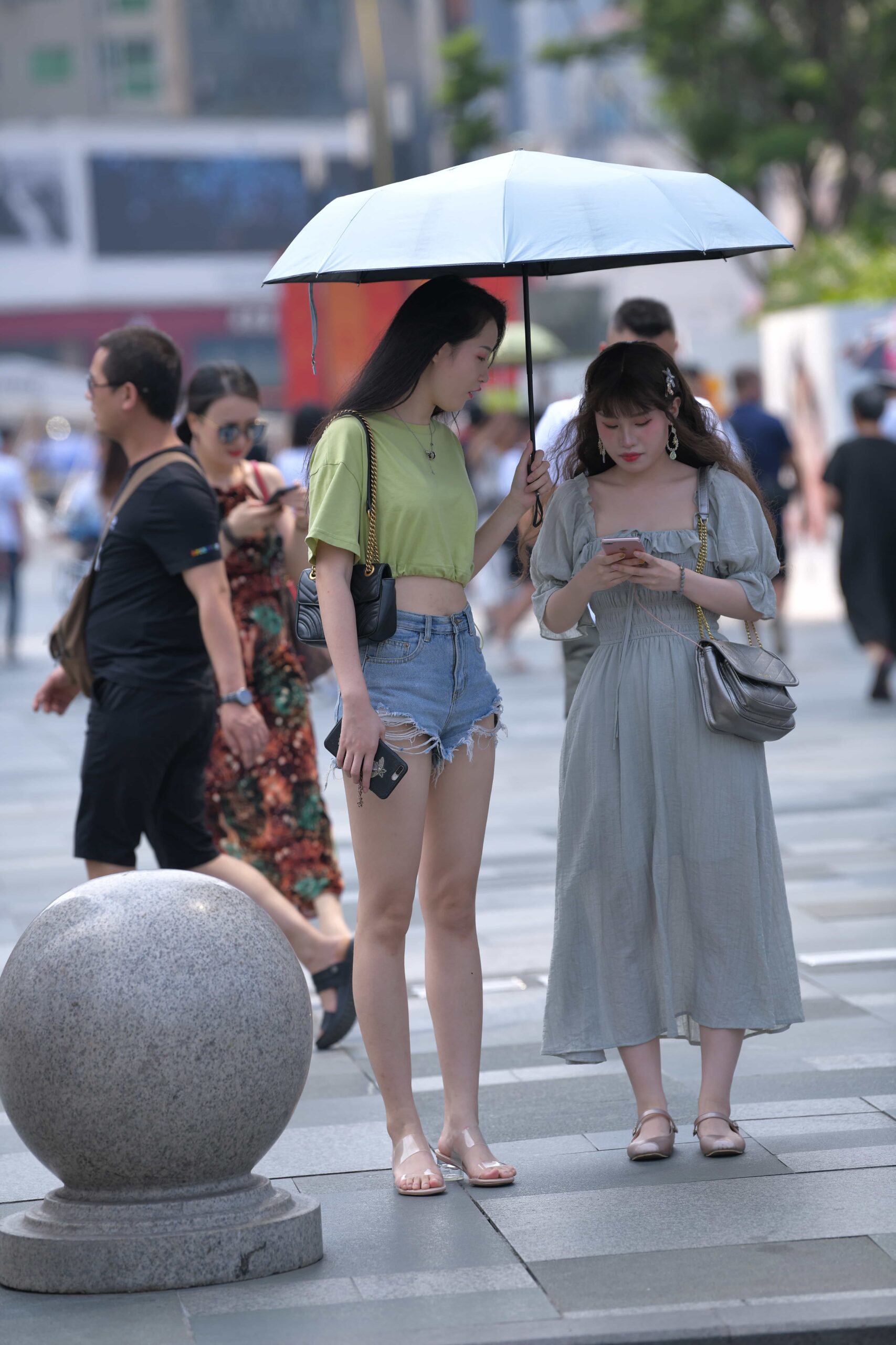 GS-S203 高挑的热裤美女【85P 0.98G】