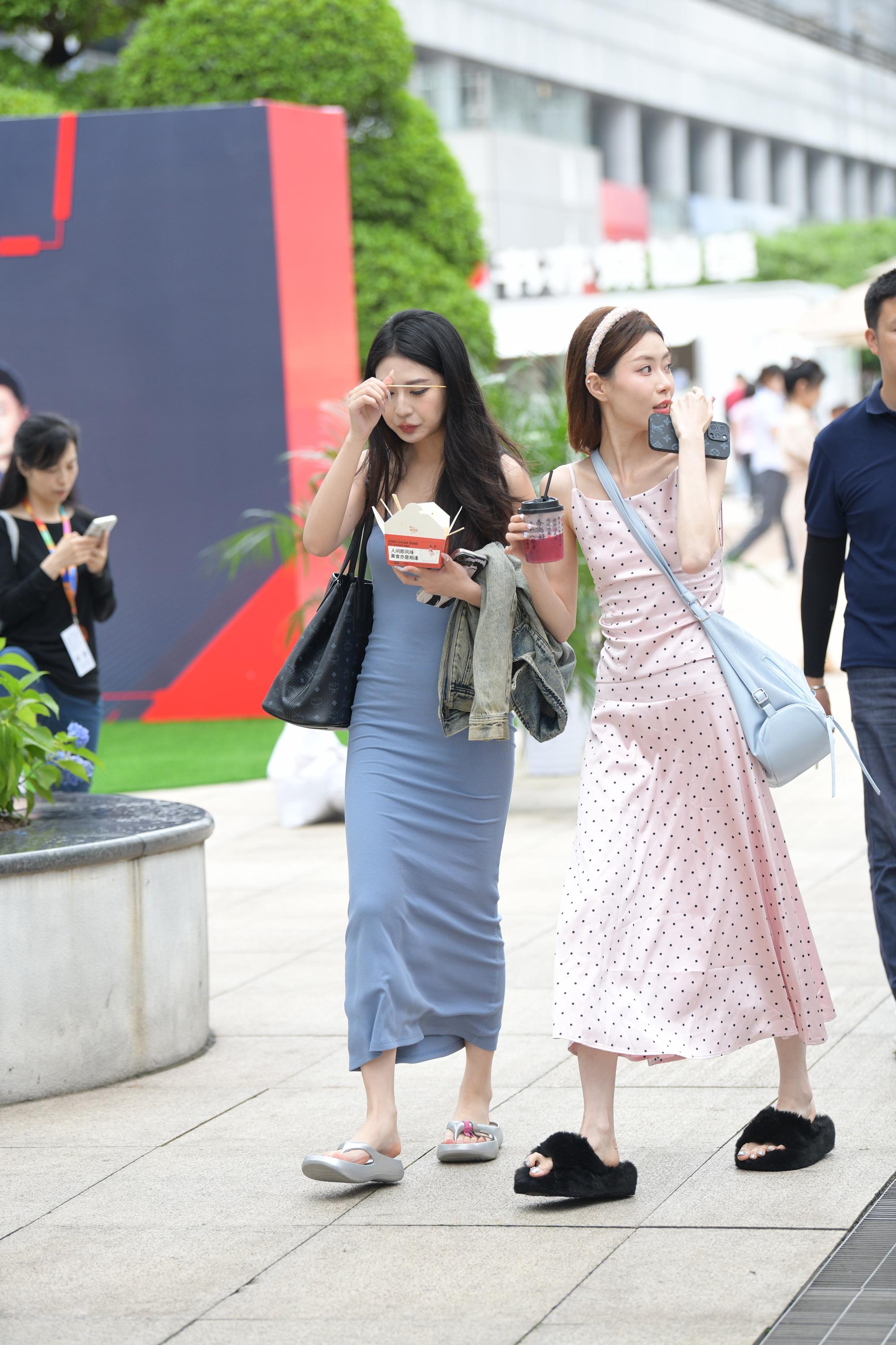 GS-S178 两个长裙美女【31P 767M】