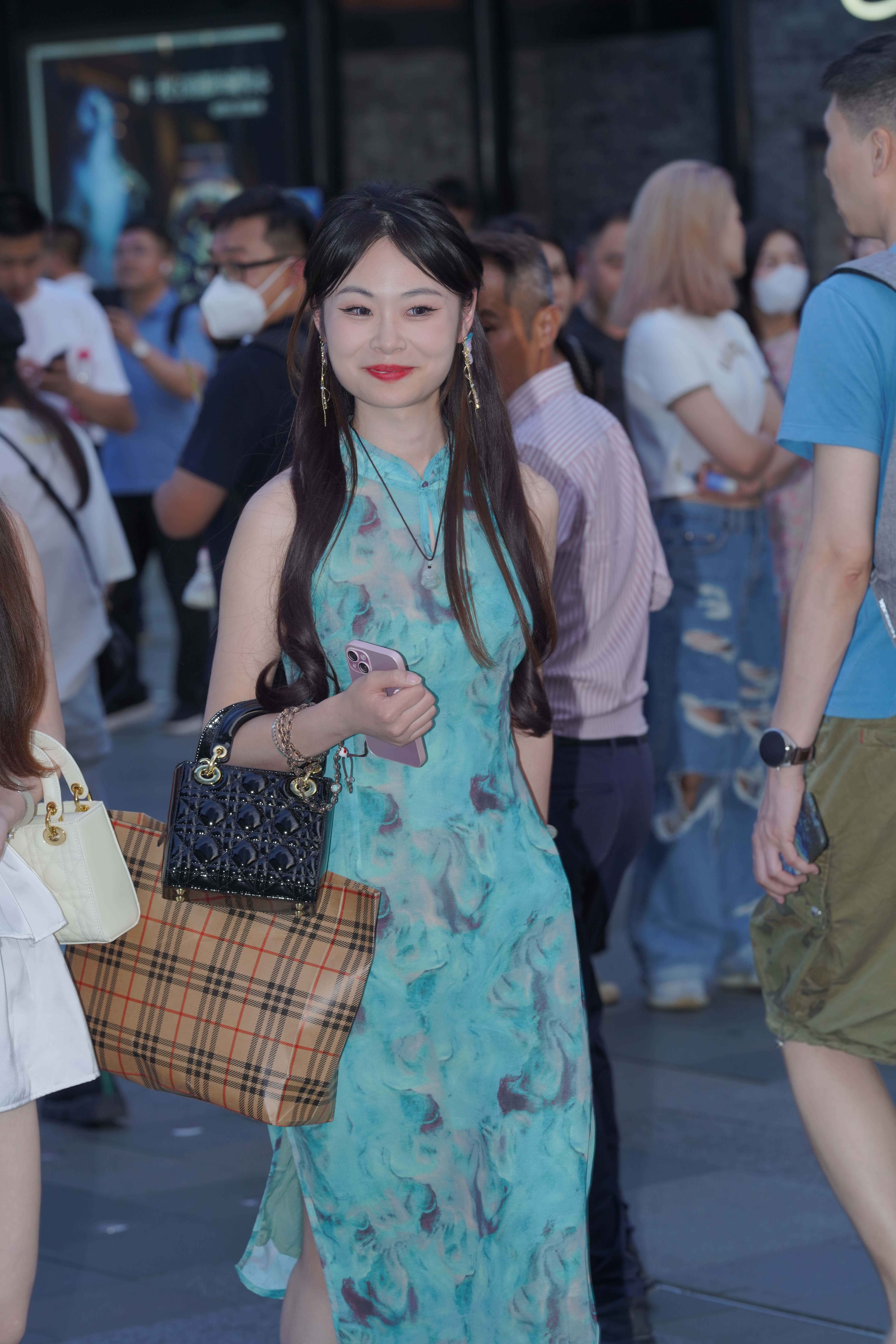 No.8561 白色短裙 [126P-1.76GB]