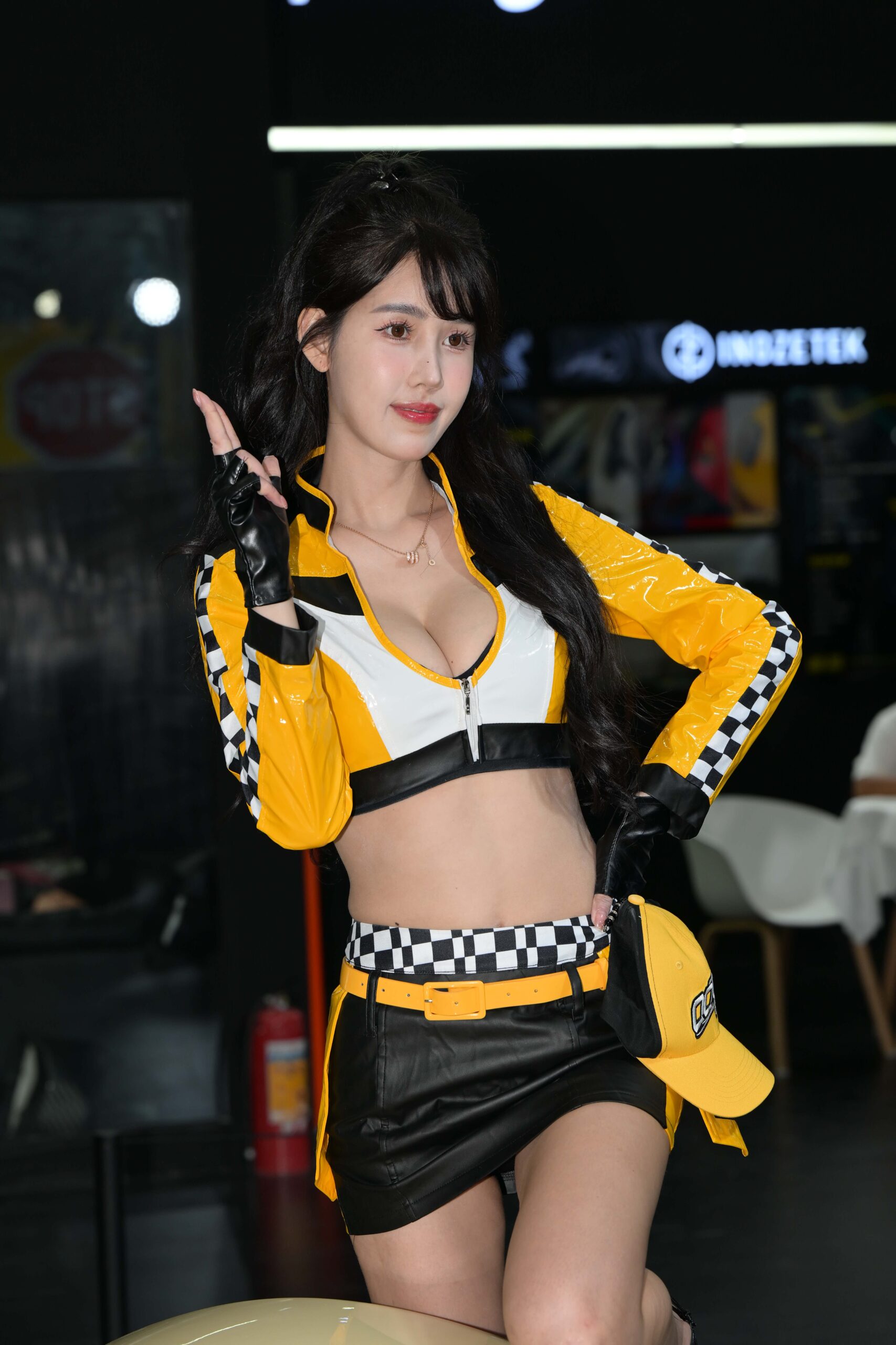GS-X193 赛车制服美女【45P 954M】