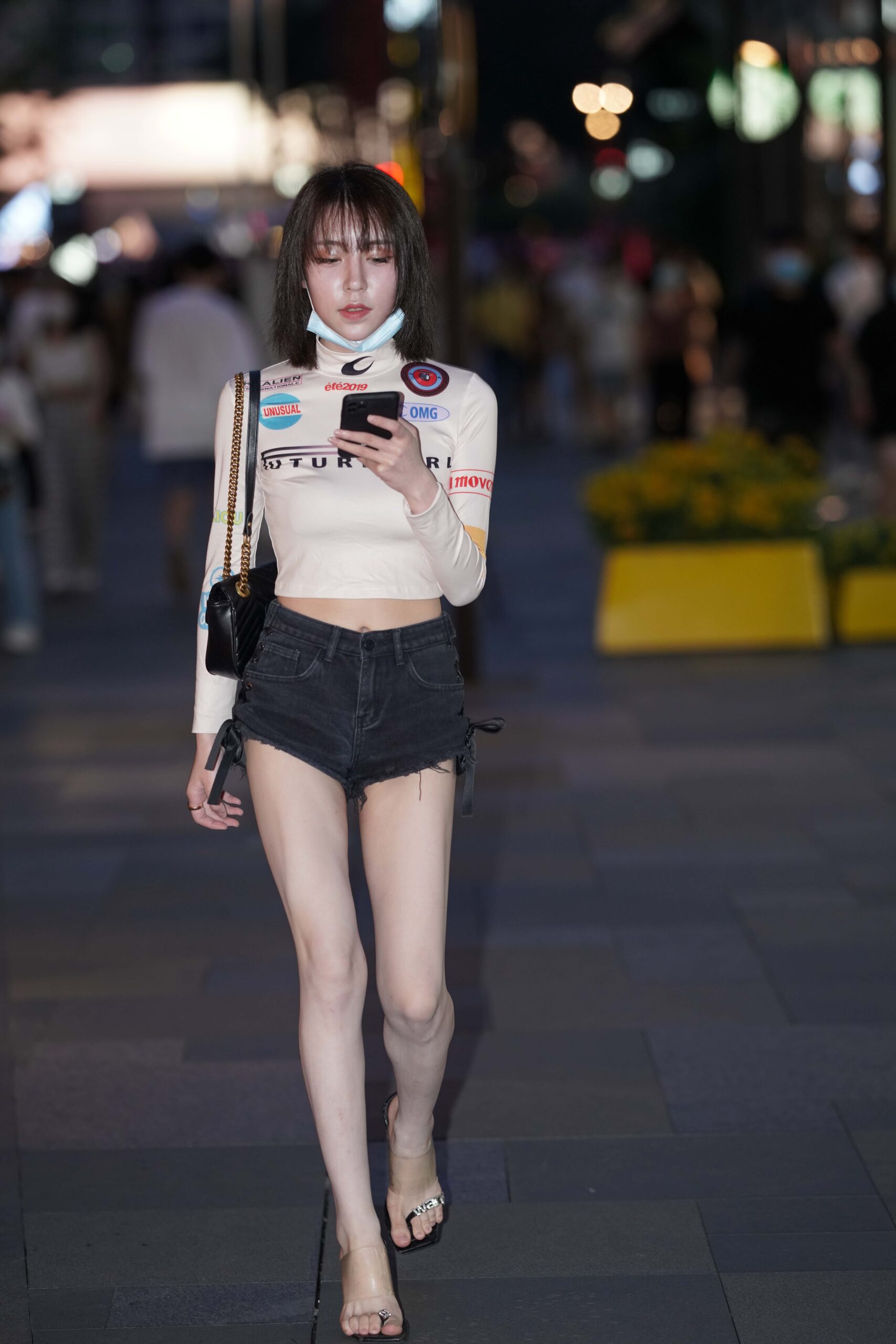 GS-S225 热裤短发小姐姐【133P 1.4G】