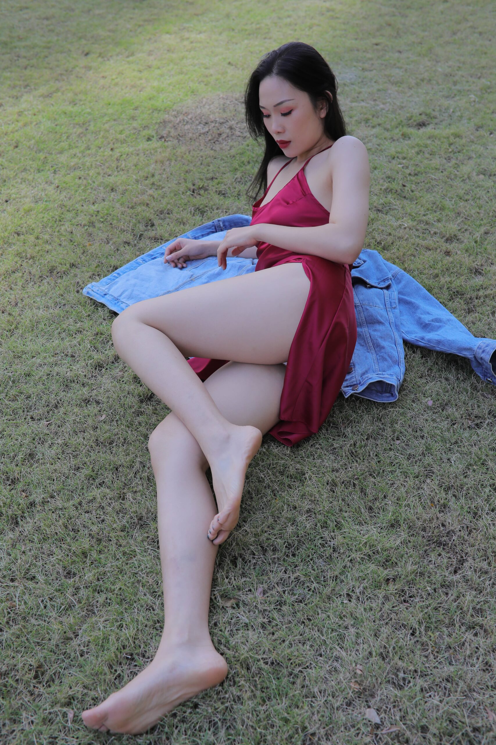 GS-X151 红裙吊带小姐姐【218P3V 3.08G】