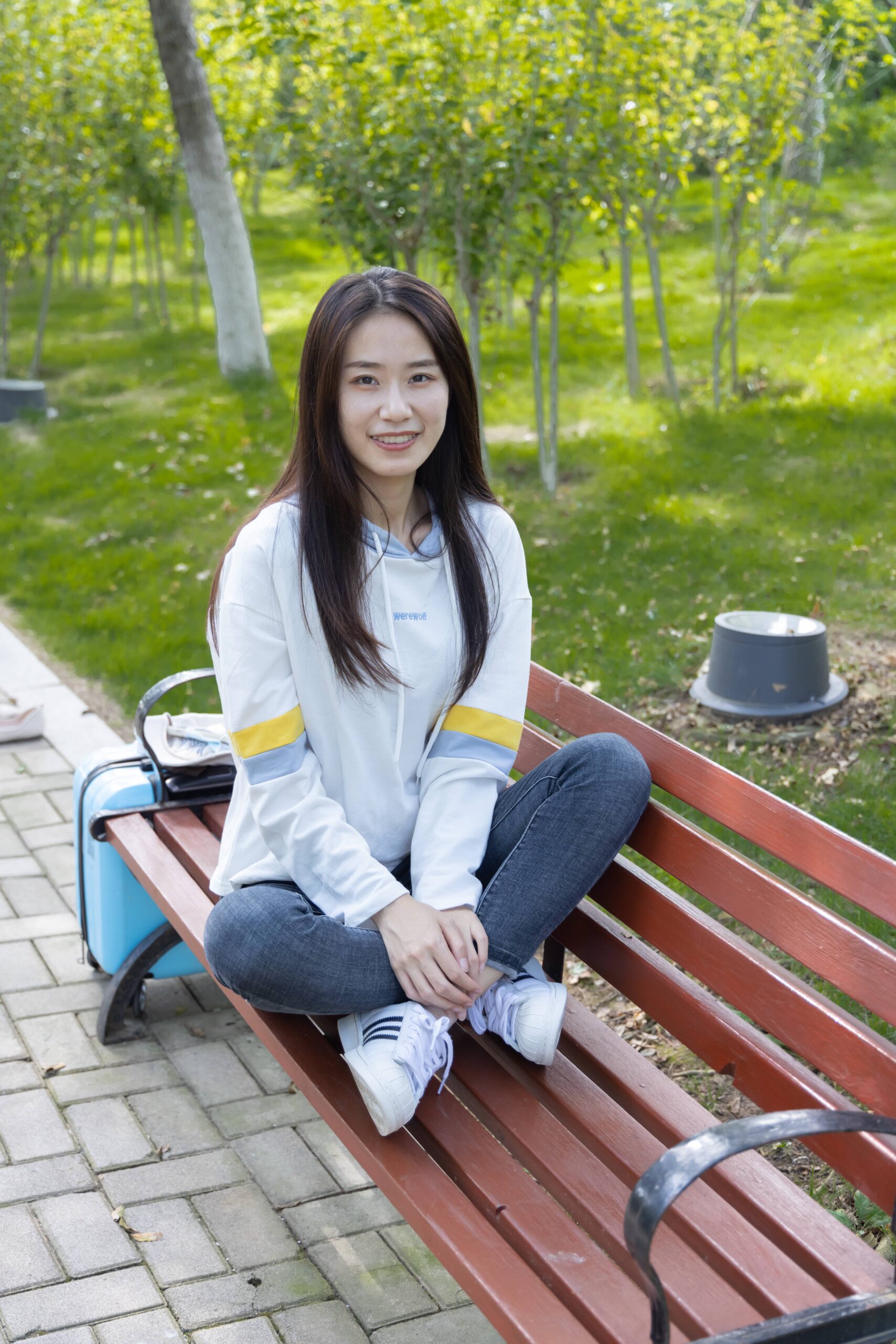 GS-X163 丝足美女【153P1V 5.54G】