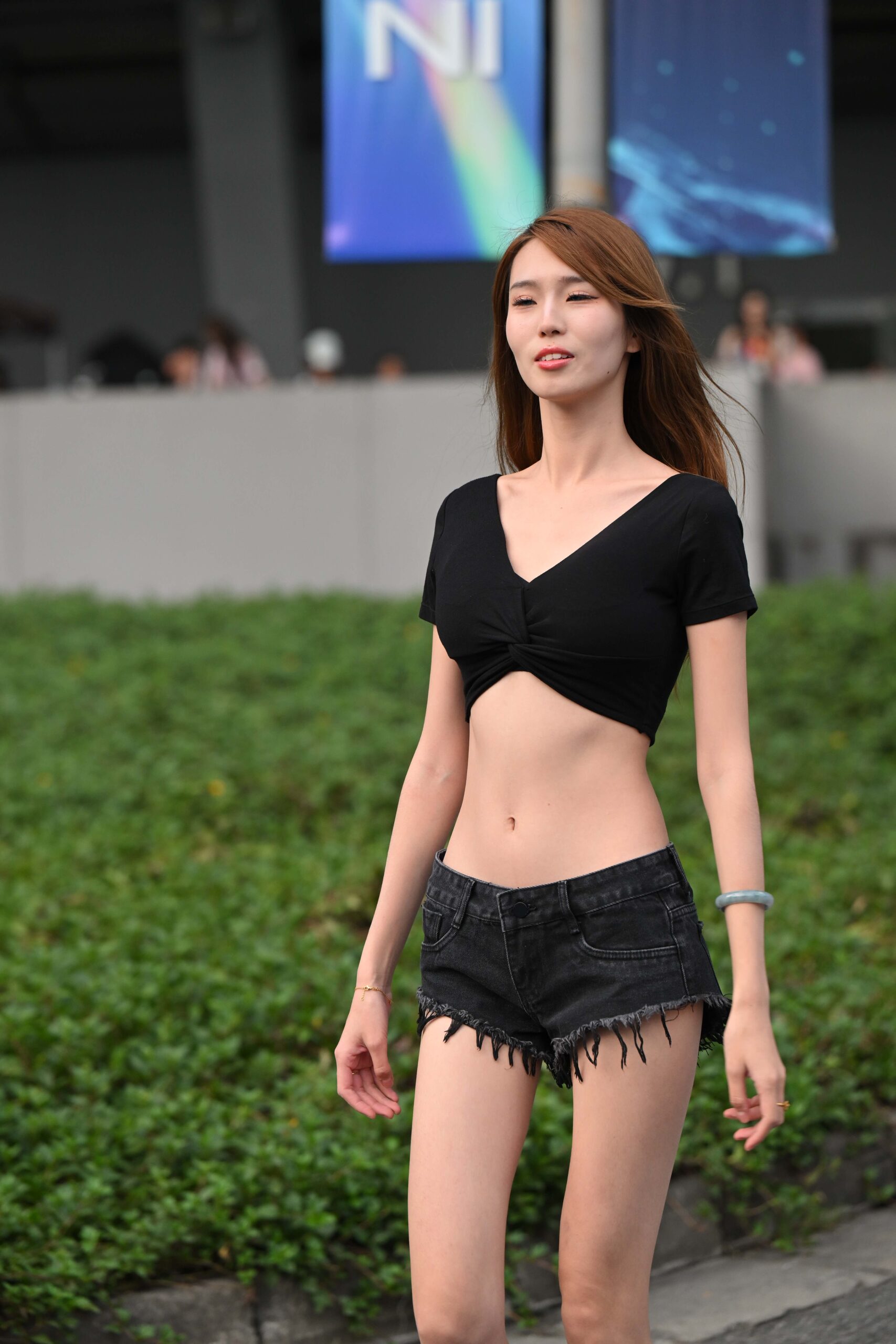 GS-S223 清凉的妹子【48P 977M】