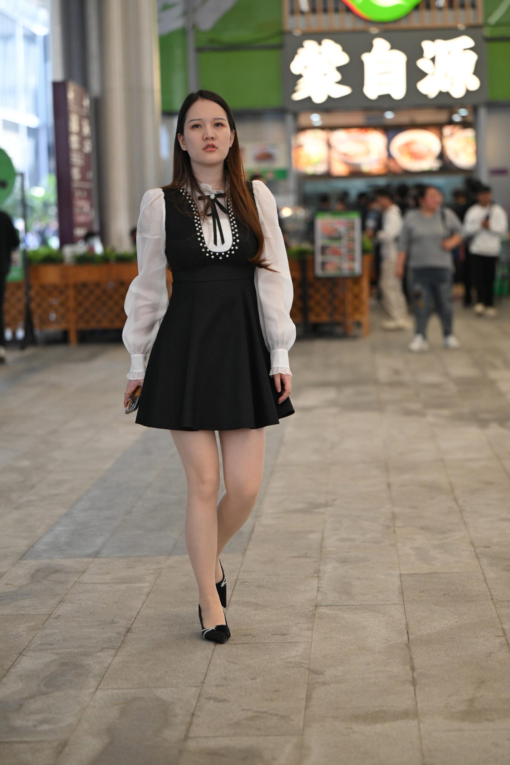 GS-X225 黑裙小姐姐【68P 1.38G】