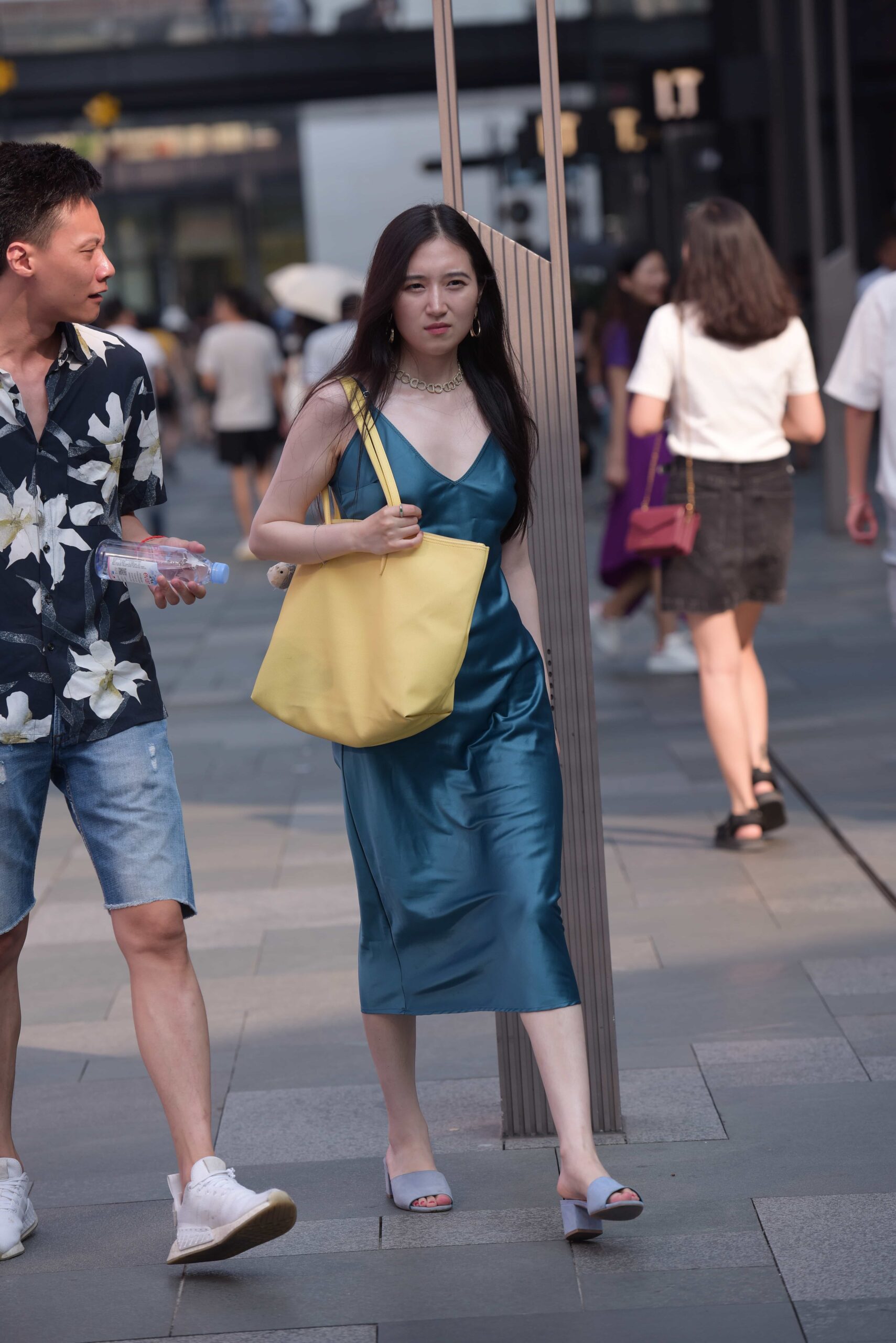 GS-S261 V领长裙女友【32P 644M】