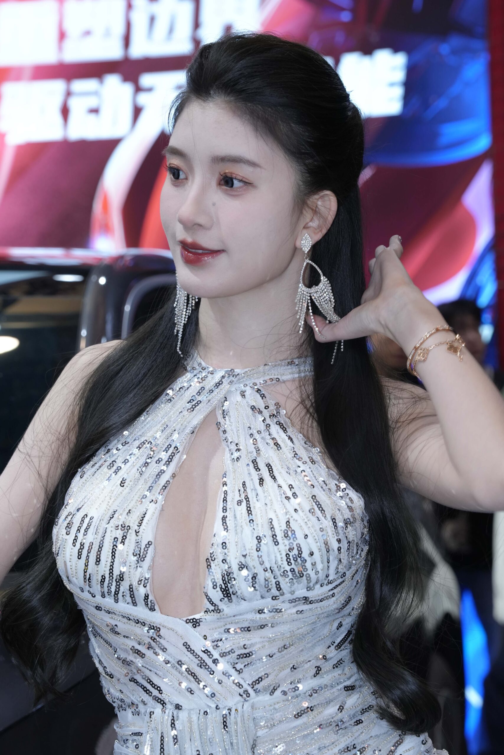 No.8770 吊带白裙 [95P1V-2.94GB]