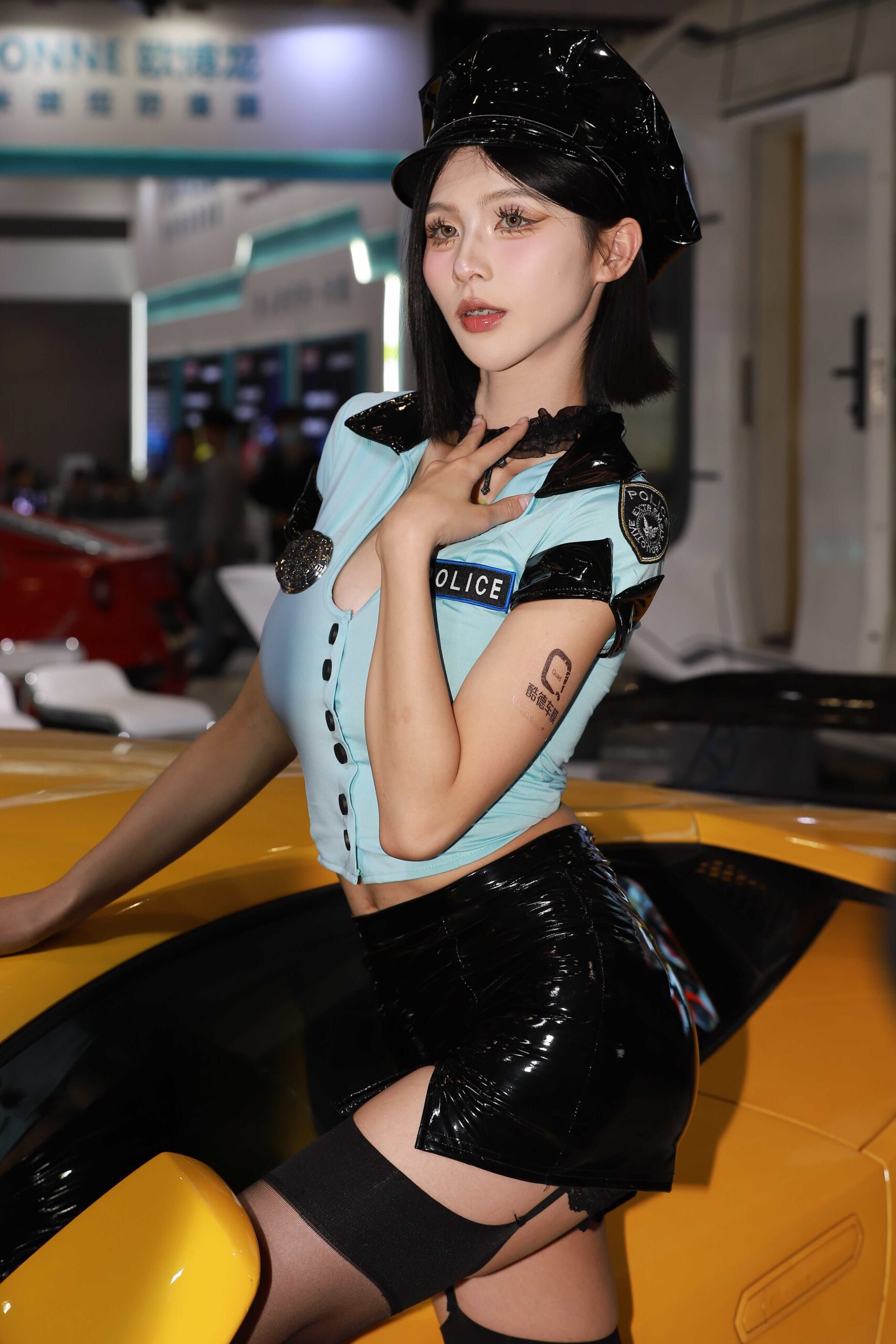GS-S314/No.8560 黑丝制服车模美女【158P 1.1G】