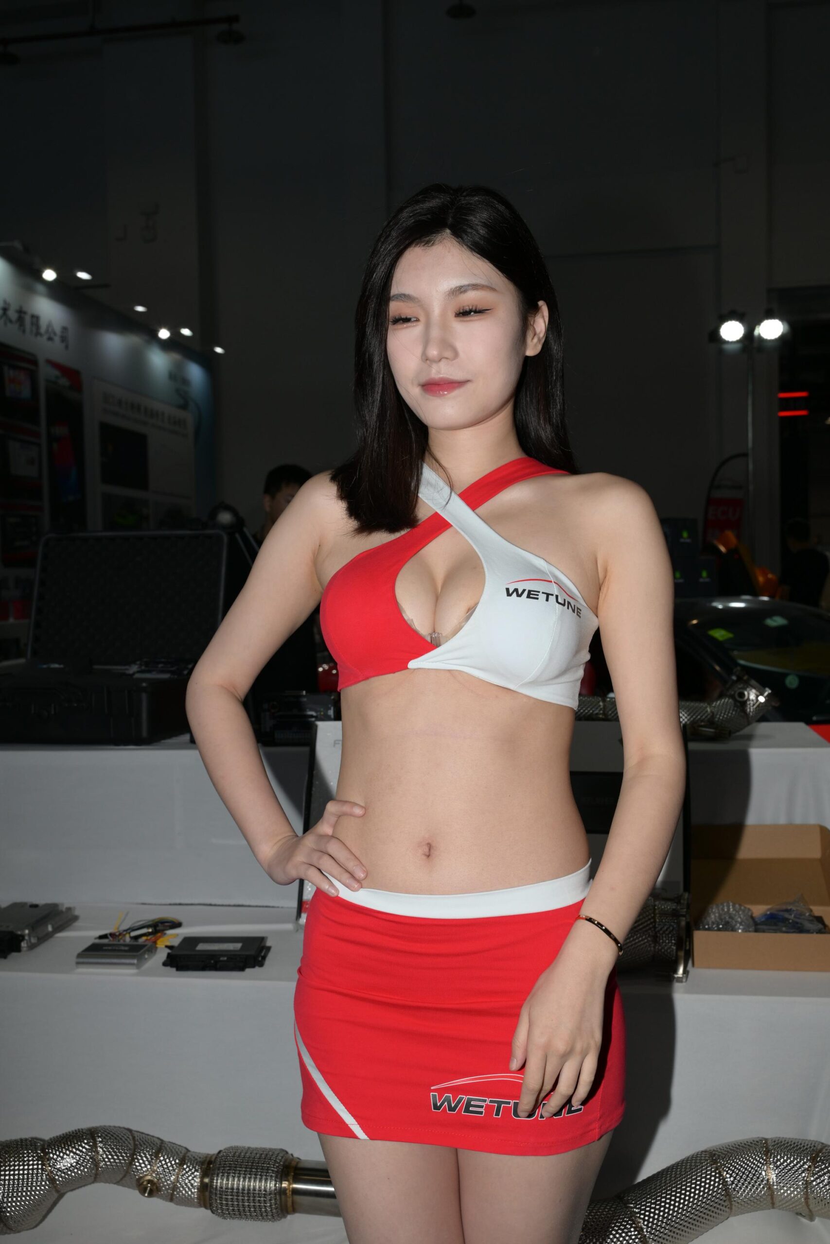 GS-X347 性感的包臀裙美模【64P 1.18G】