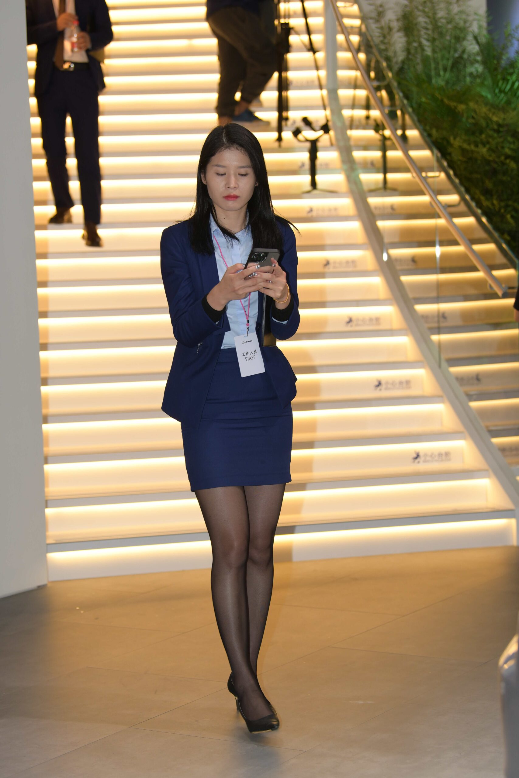 GS-S394 黑丝女销售【93P 2.41G】