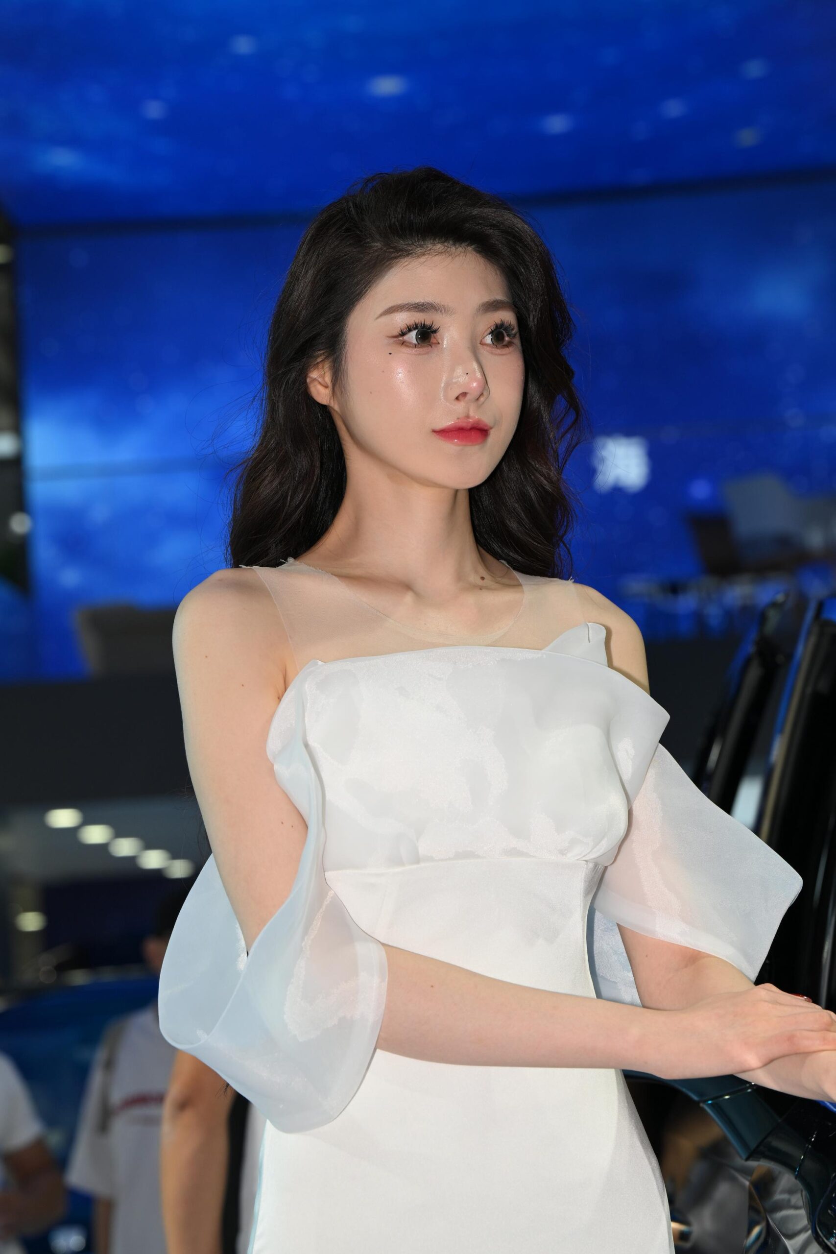 GS-X376  白色长裙美模【41P 686M】