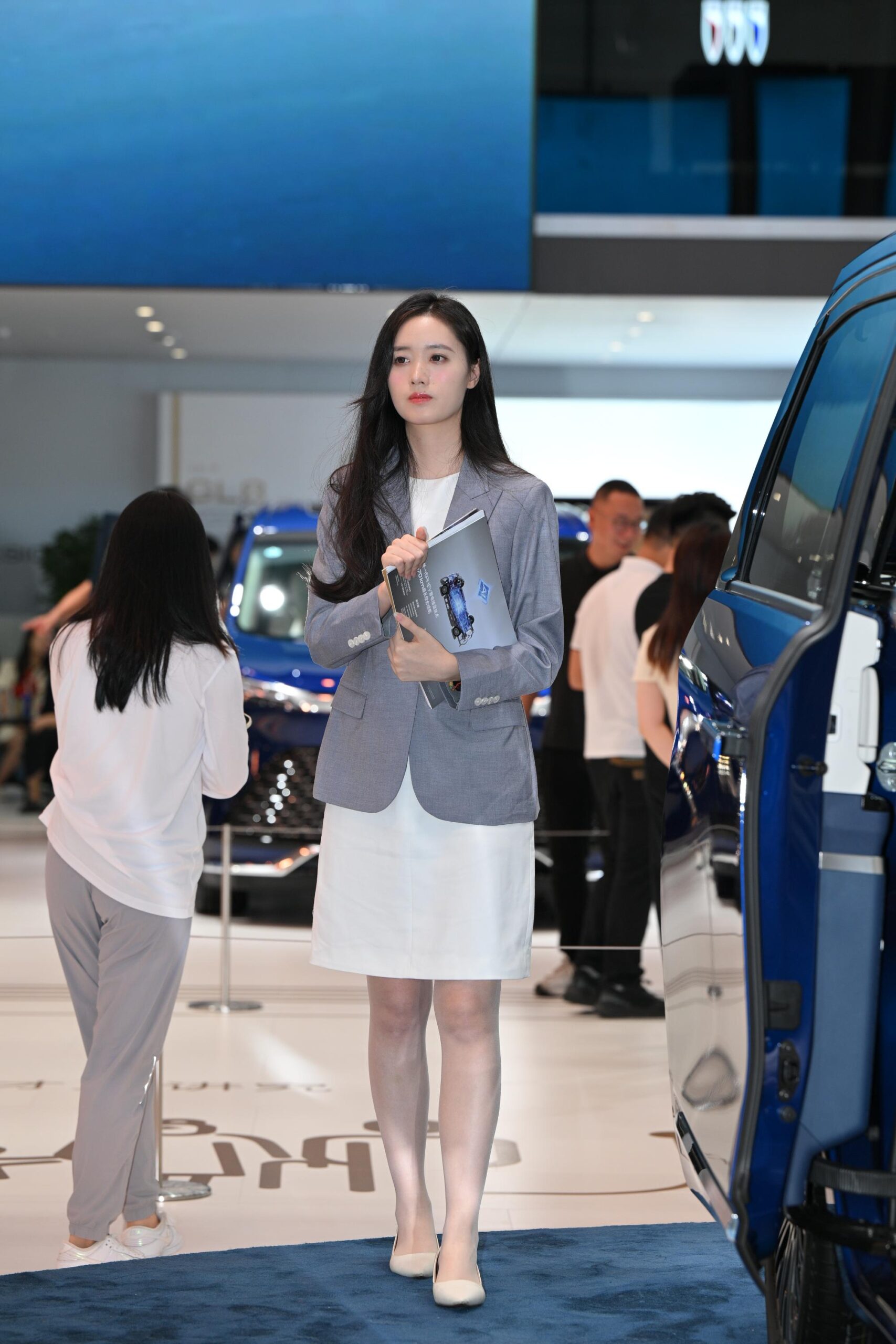 GS-S428 汽车女销售【154P 3.03G】