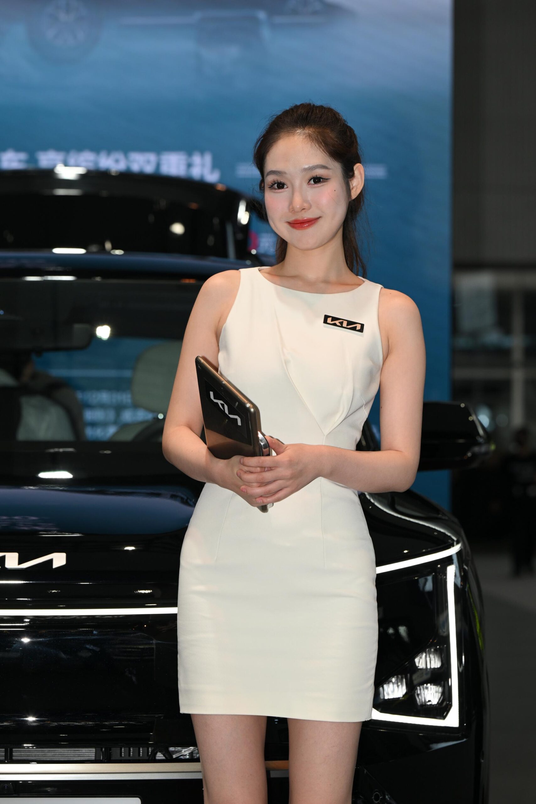 GS-X373 包臀车模小姐姐【69P 1.22G】