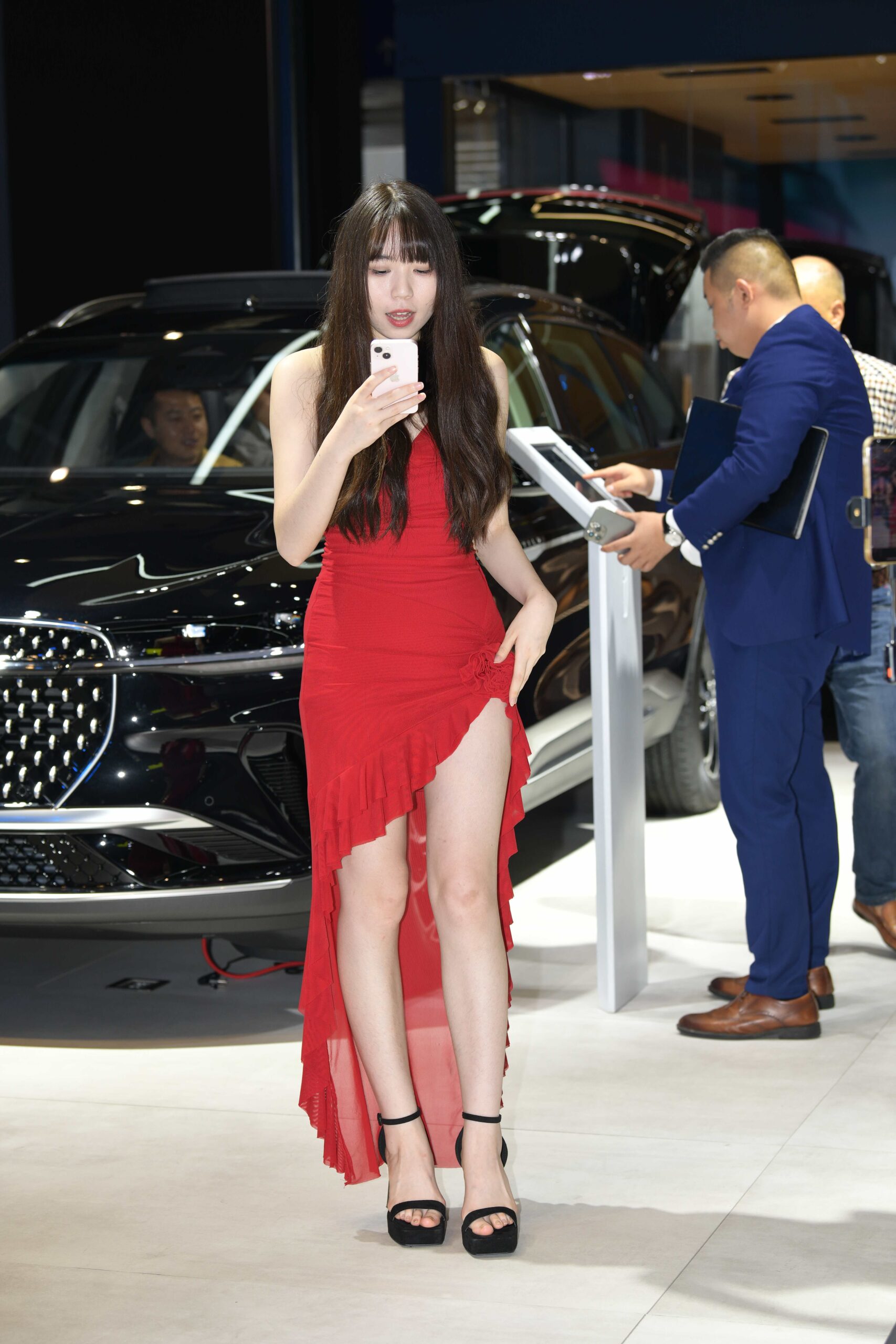 GS-S368 包屯红裙美女主播【37P 982M】