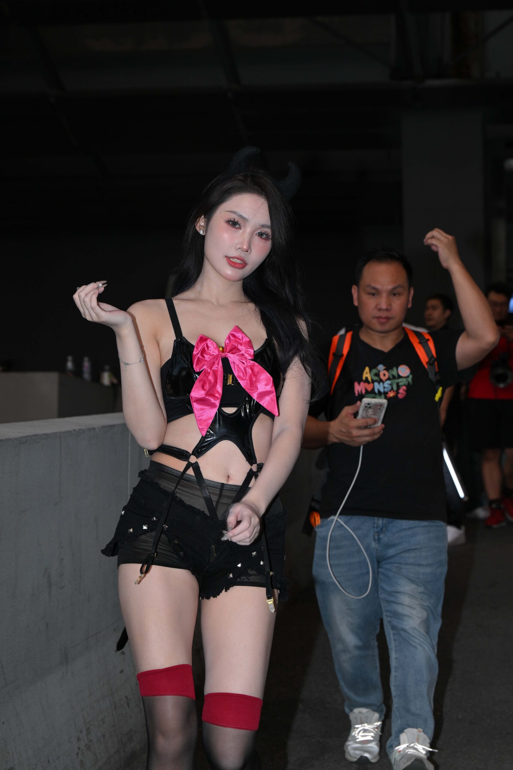 GS-X362 下班了的性感车模美女【72P 1.45G】