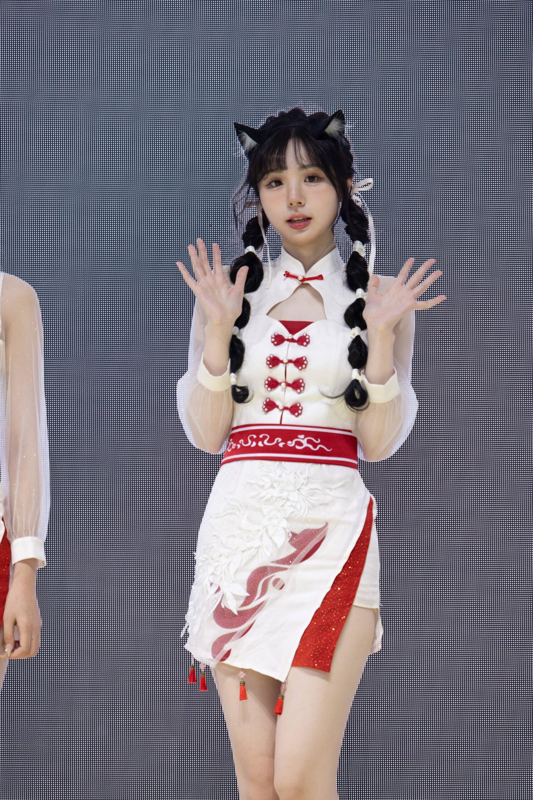 GS-S421 漂亮的小美女【138P 2.73G】