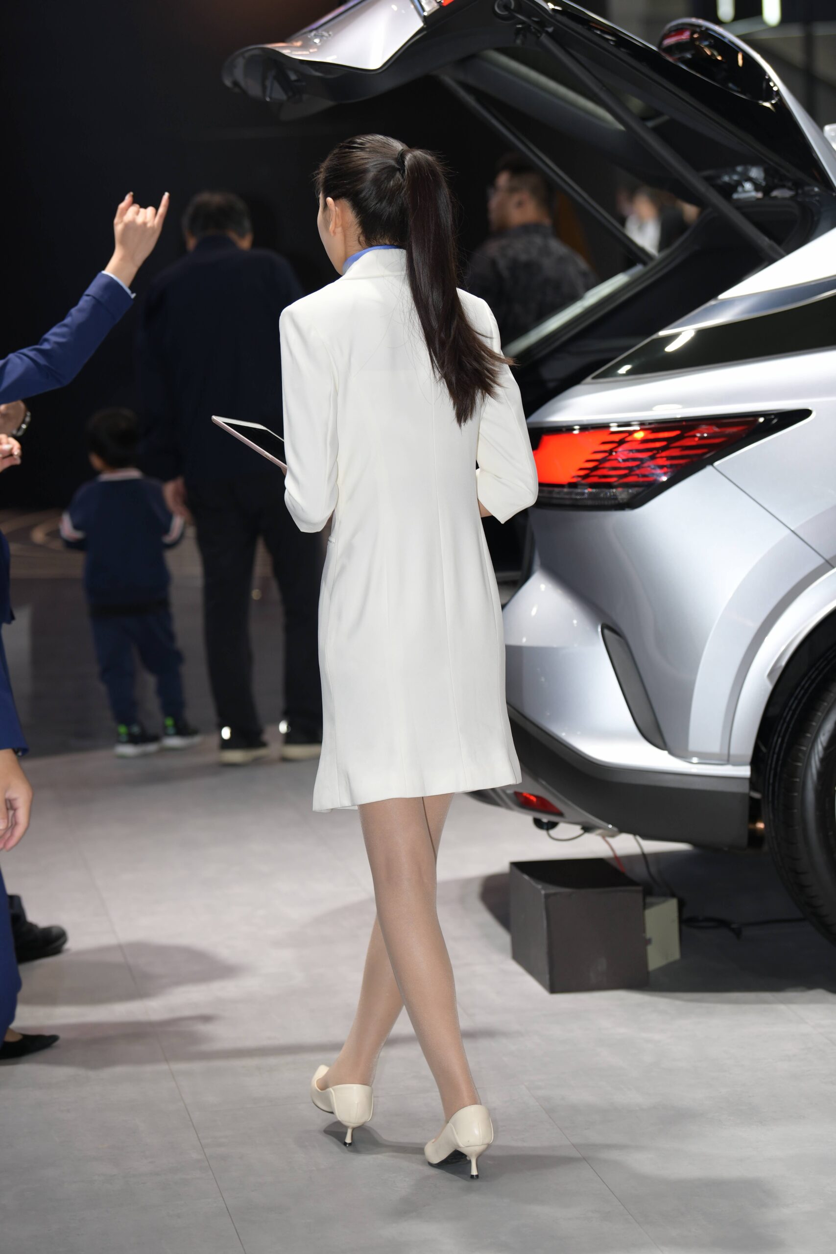 GS-S437 肉丝美女销售【83P 1.98G】