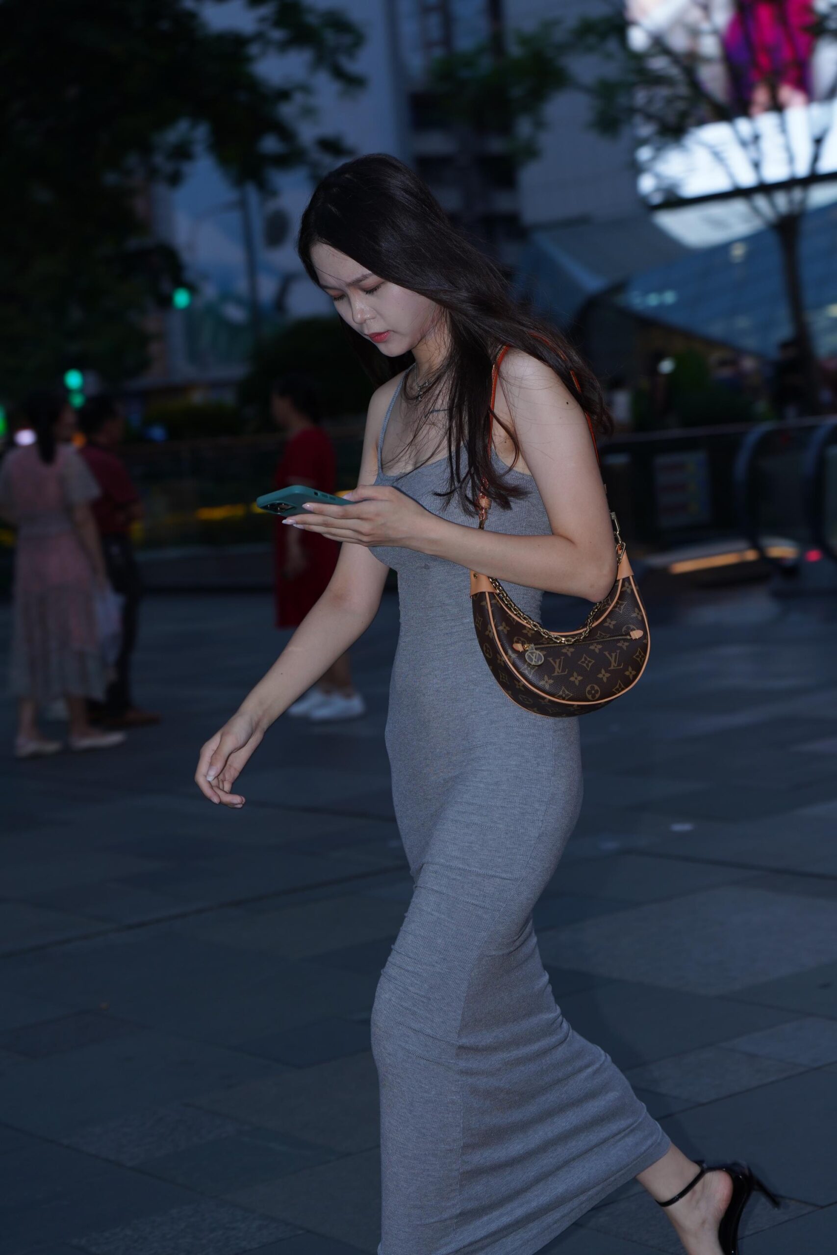 GS-T431 包臀长裙【49P   870M】