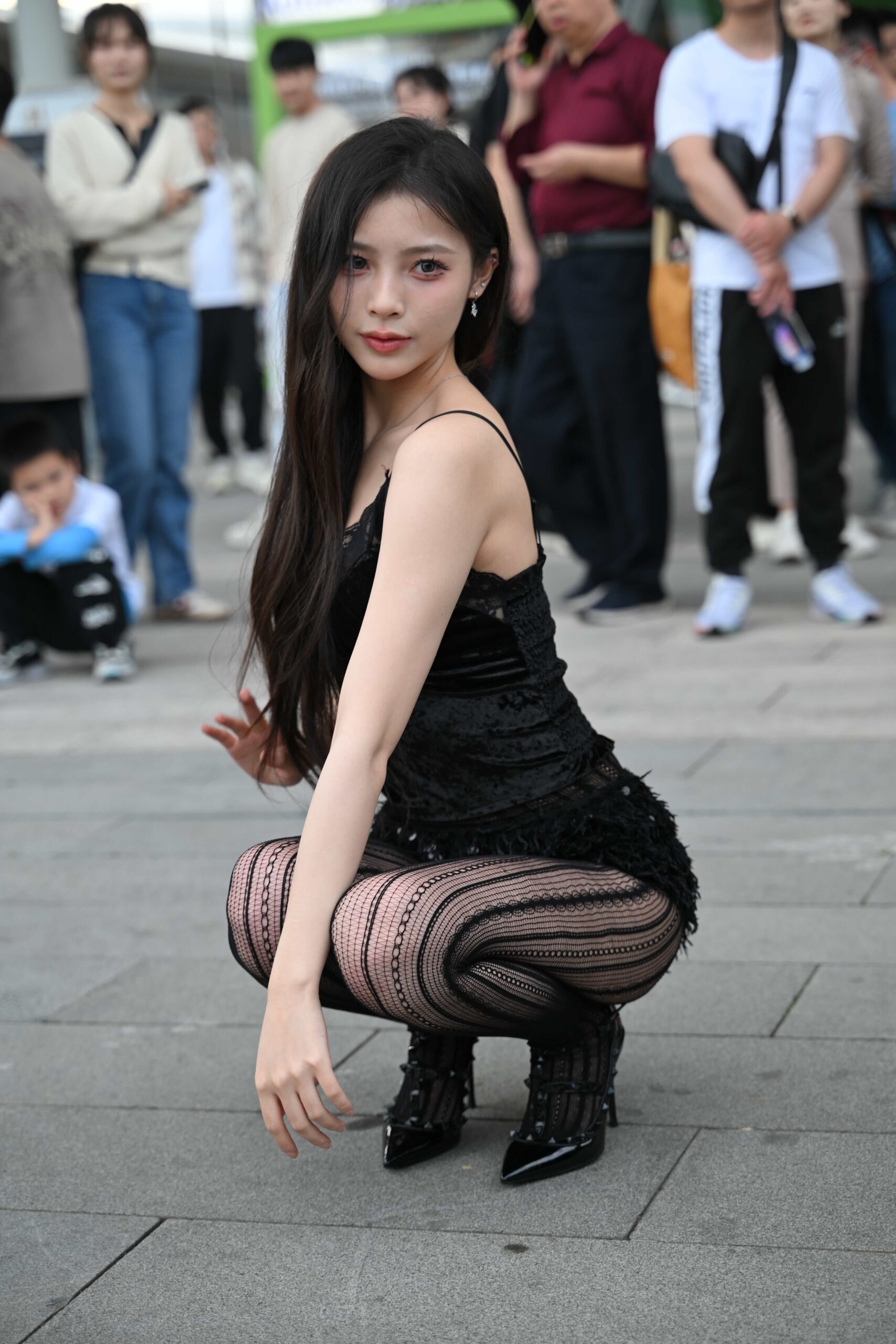 GS-S357 长腿黑丝短裤美女【57P 1.09G】