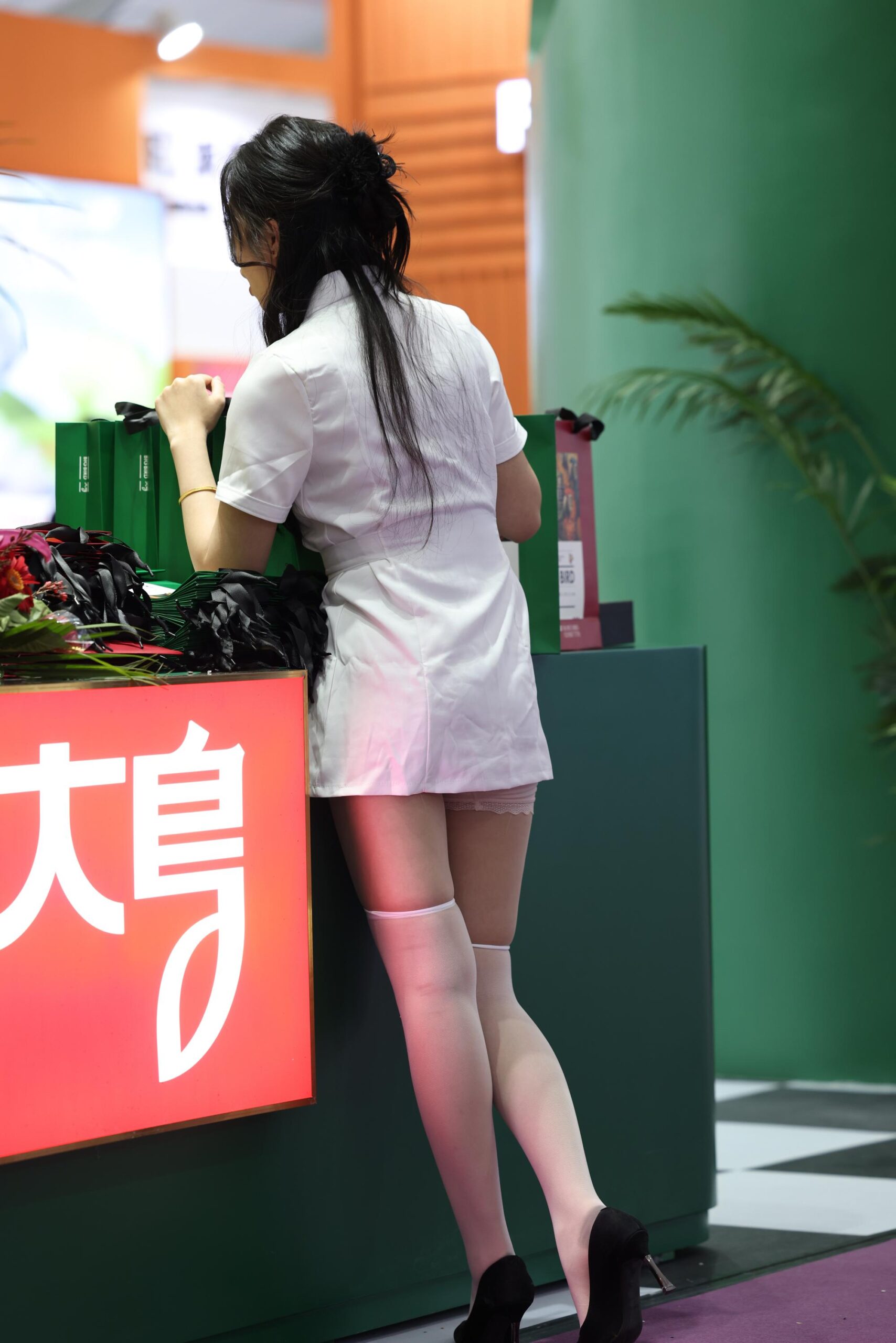 GS-T469 白丝小护士 【71P  762M】